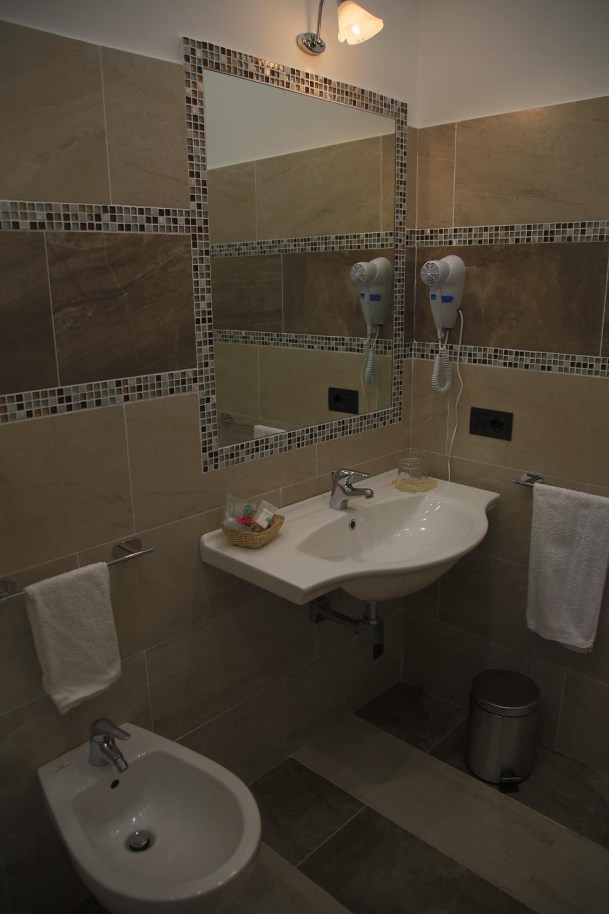 Double Room with Balcony and Sea View photo 2