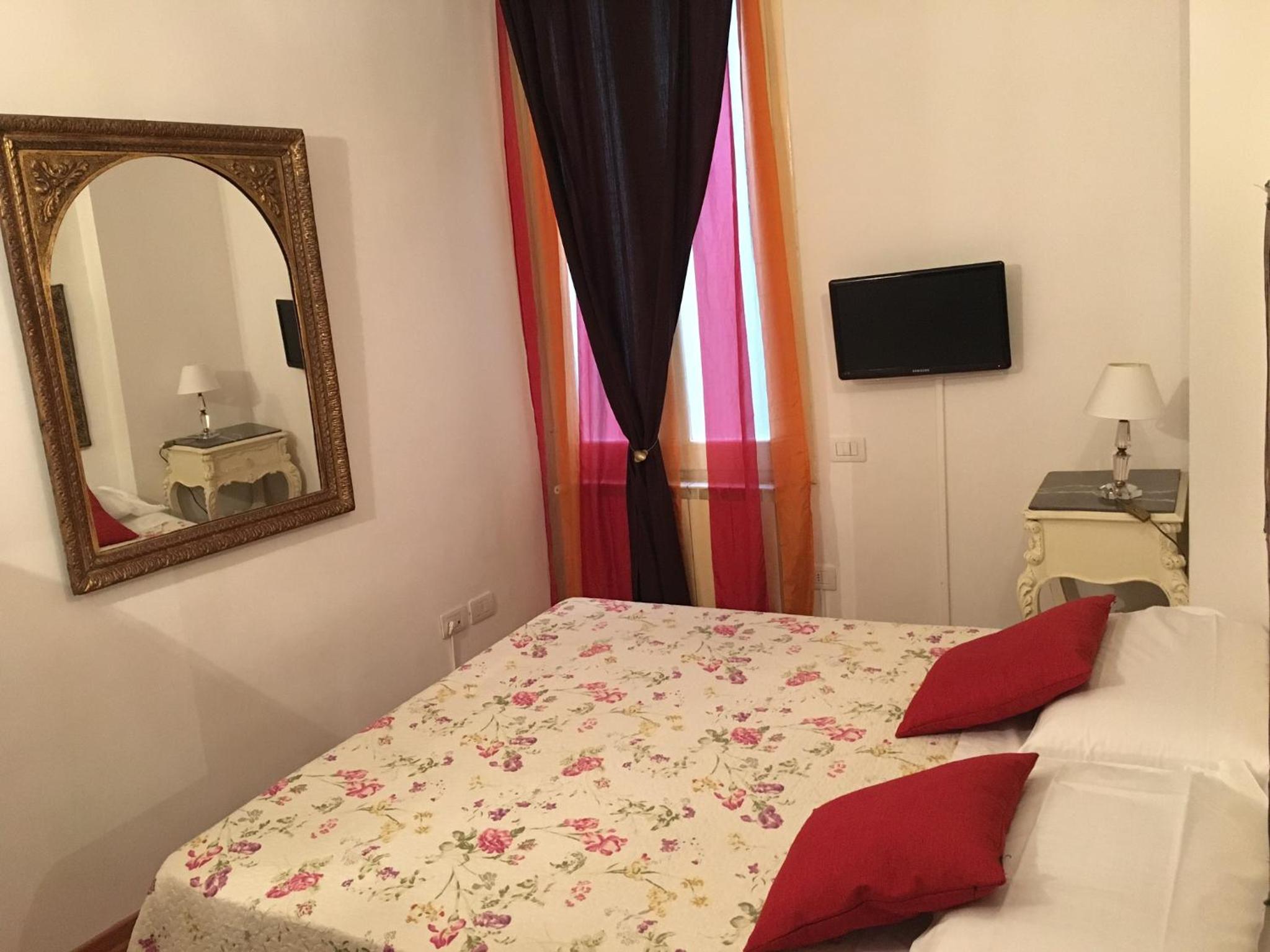 Single Room photo 1