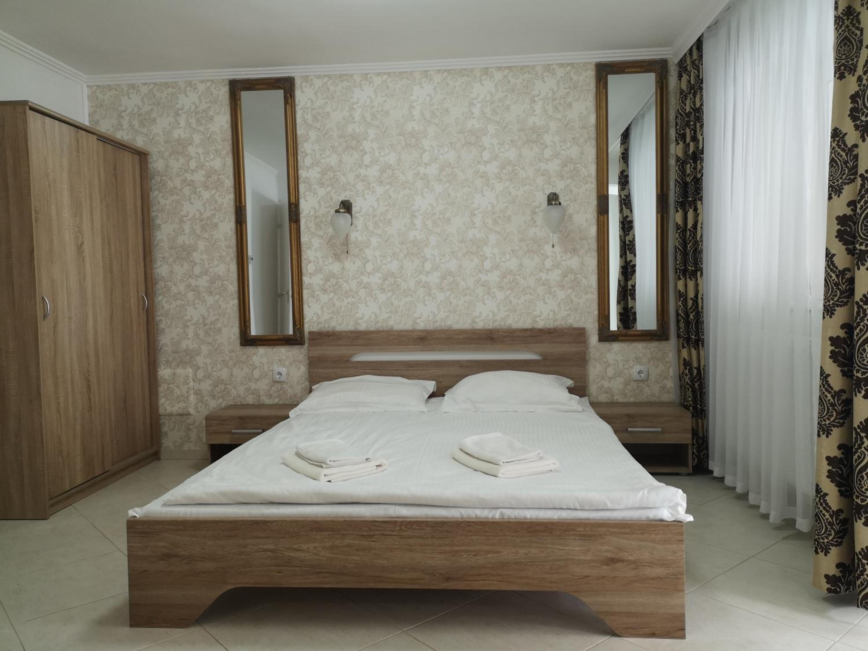 One-Bedroom House photo 1