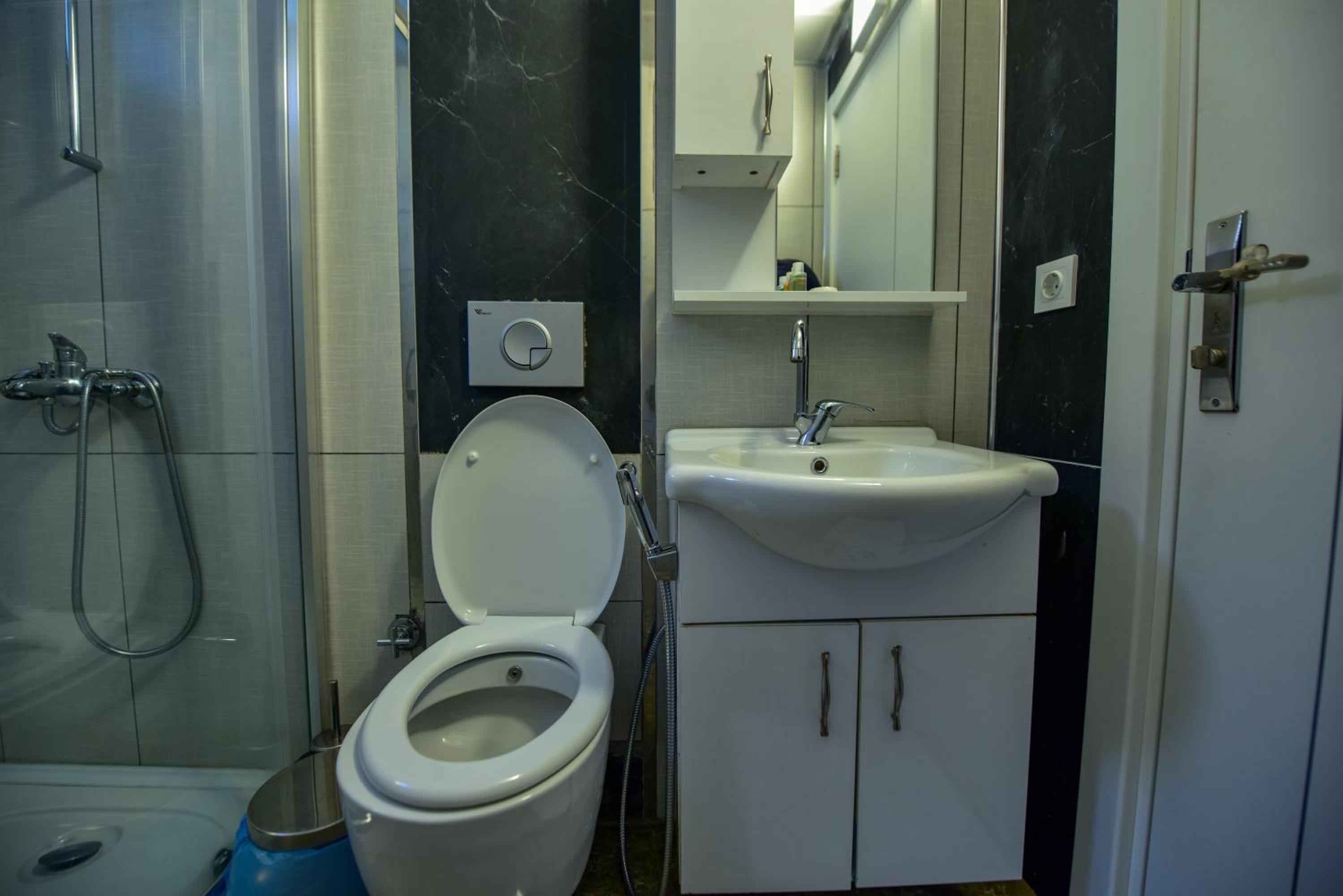 One-Bedroom Suite with Balcony (Ground Floor) - Photo 2