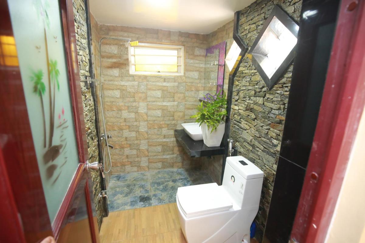 Deluxe Double Room (2 Adults + 1 Child) photo 3