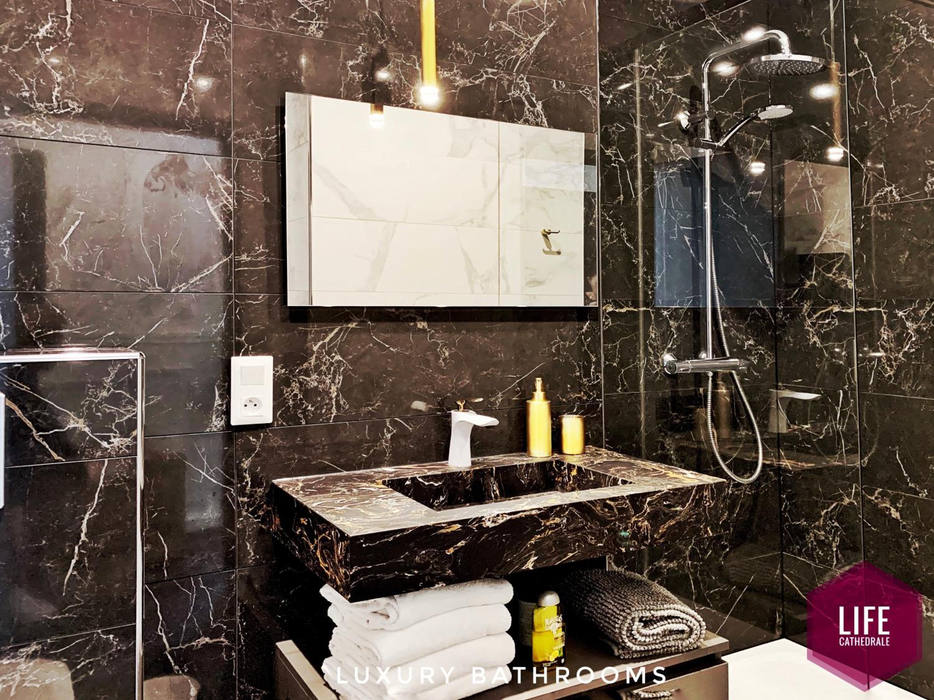 Deluxe Studio Apartment (4 Adults) - Photo 6