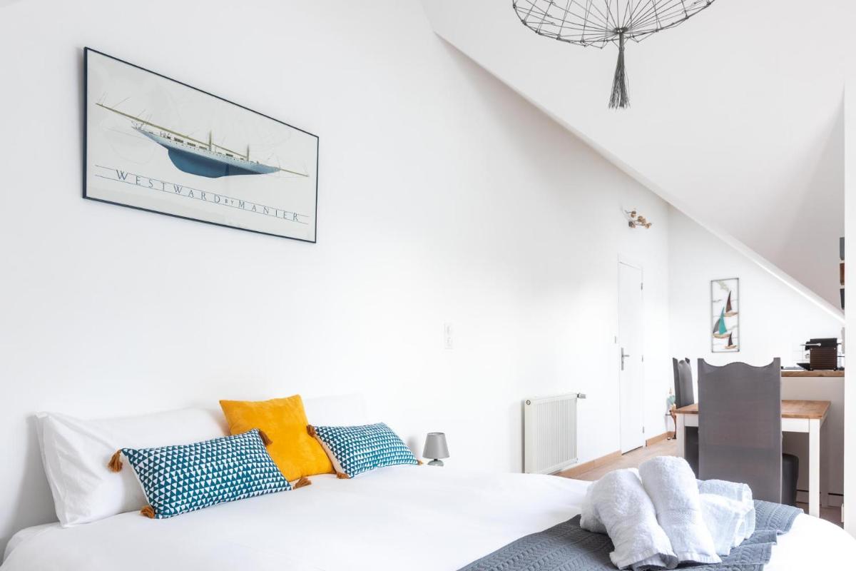 Apartment with Terrace photo 3