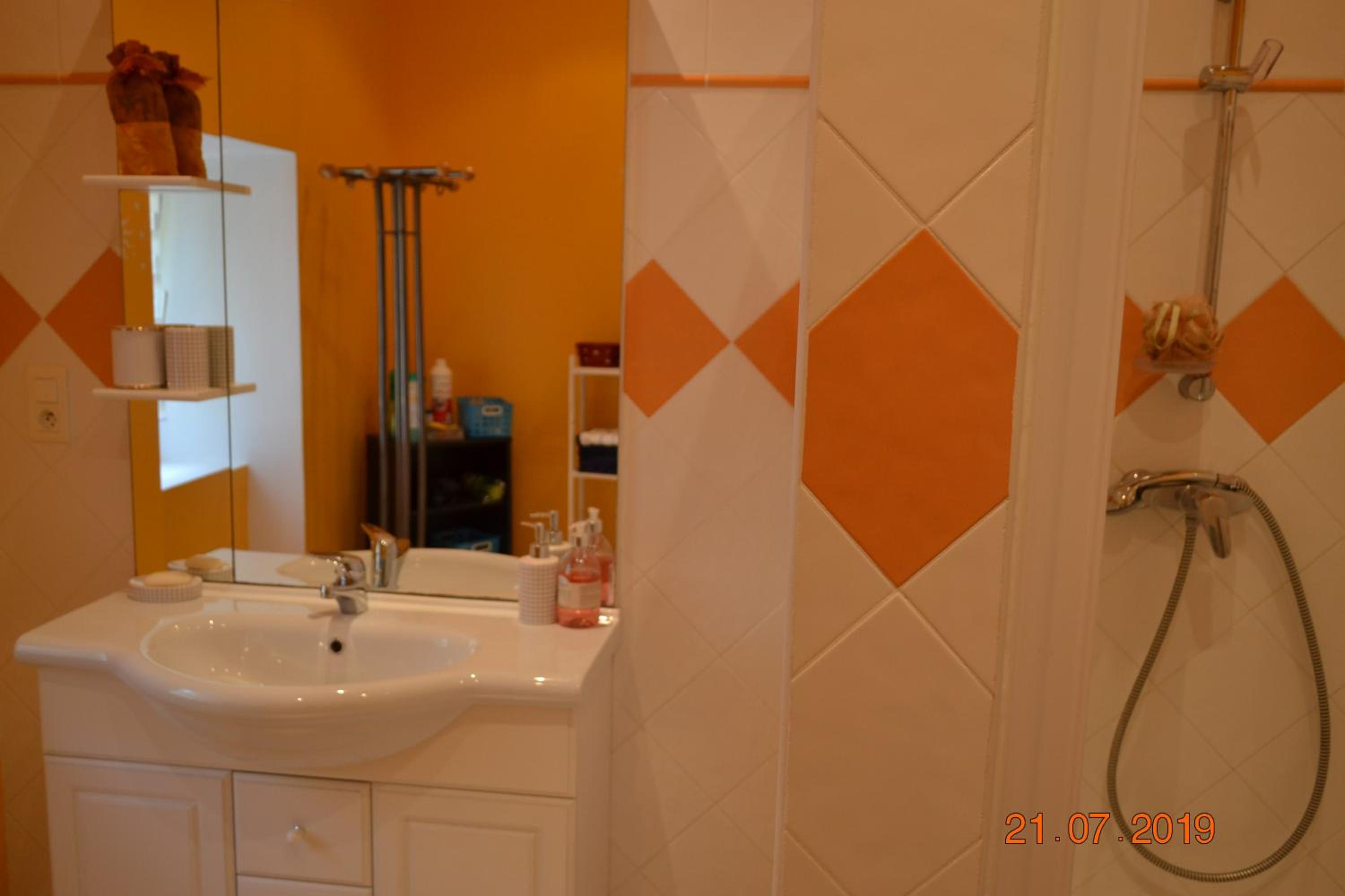 Double Room - Photo 21