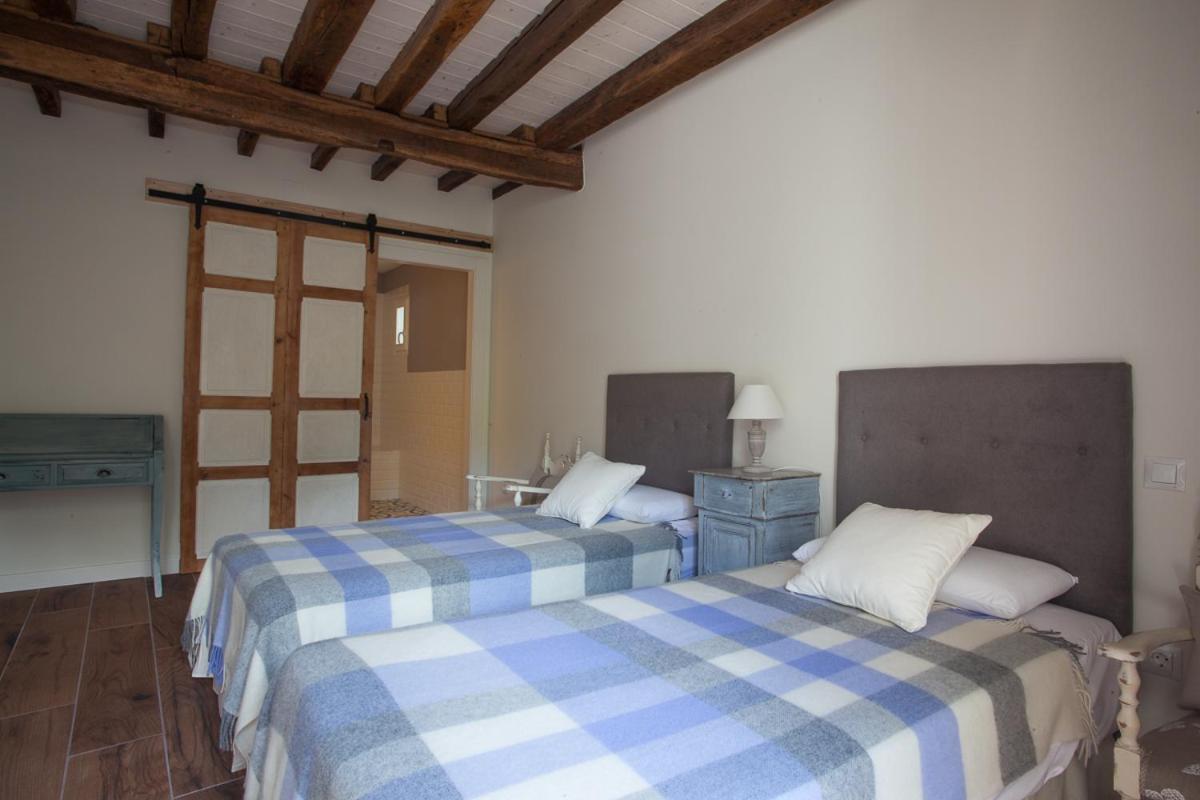 Double or Twin Room photo 3