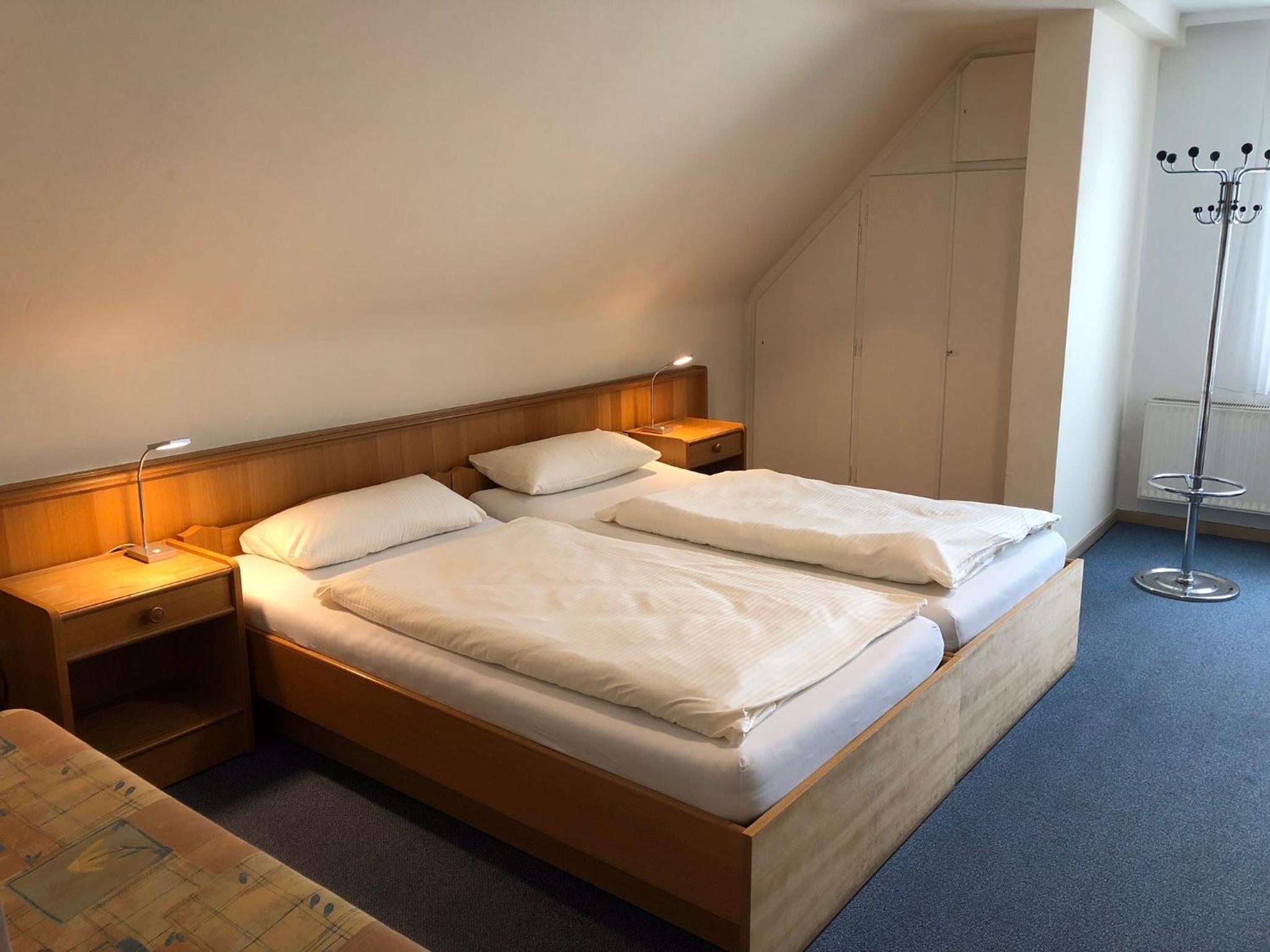 Double Room - Photo 13