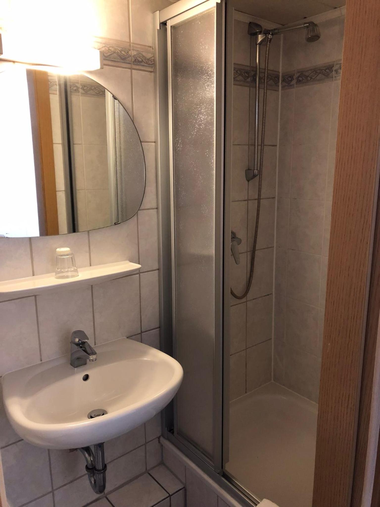 Double Room - Photo 5