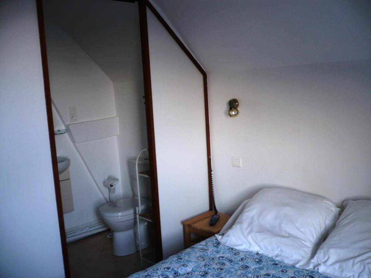 Economy Double Room photo 2