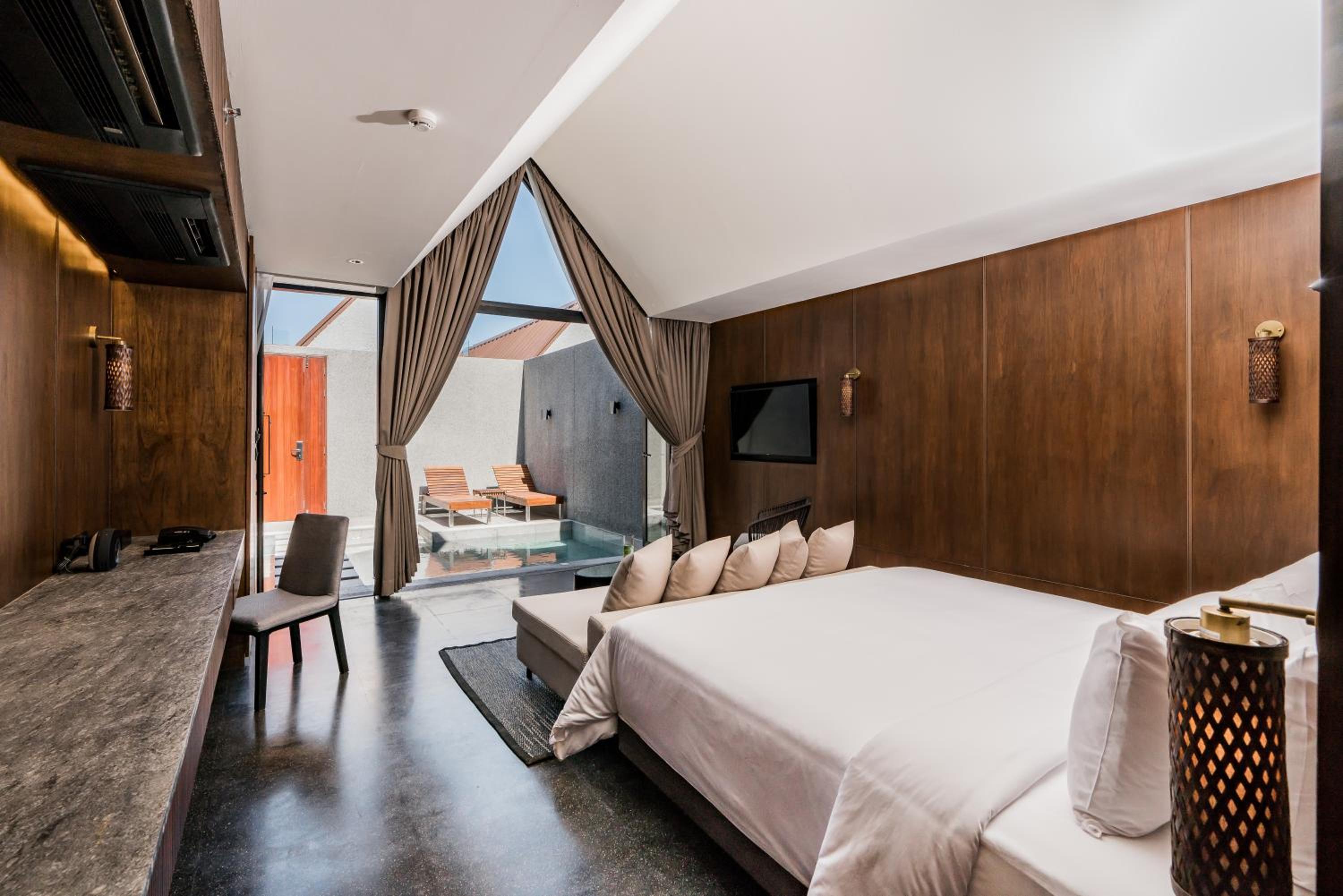 Skydeck Pool Villa room - Photo 1