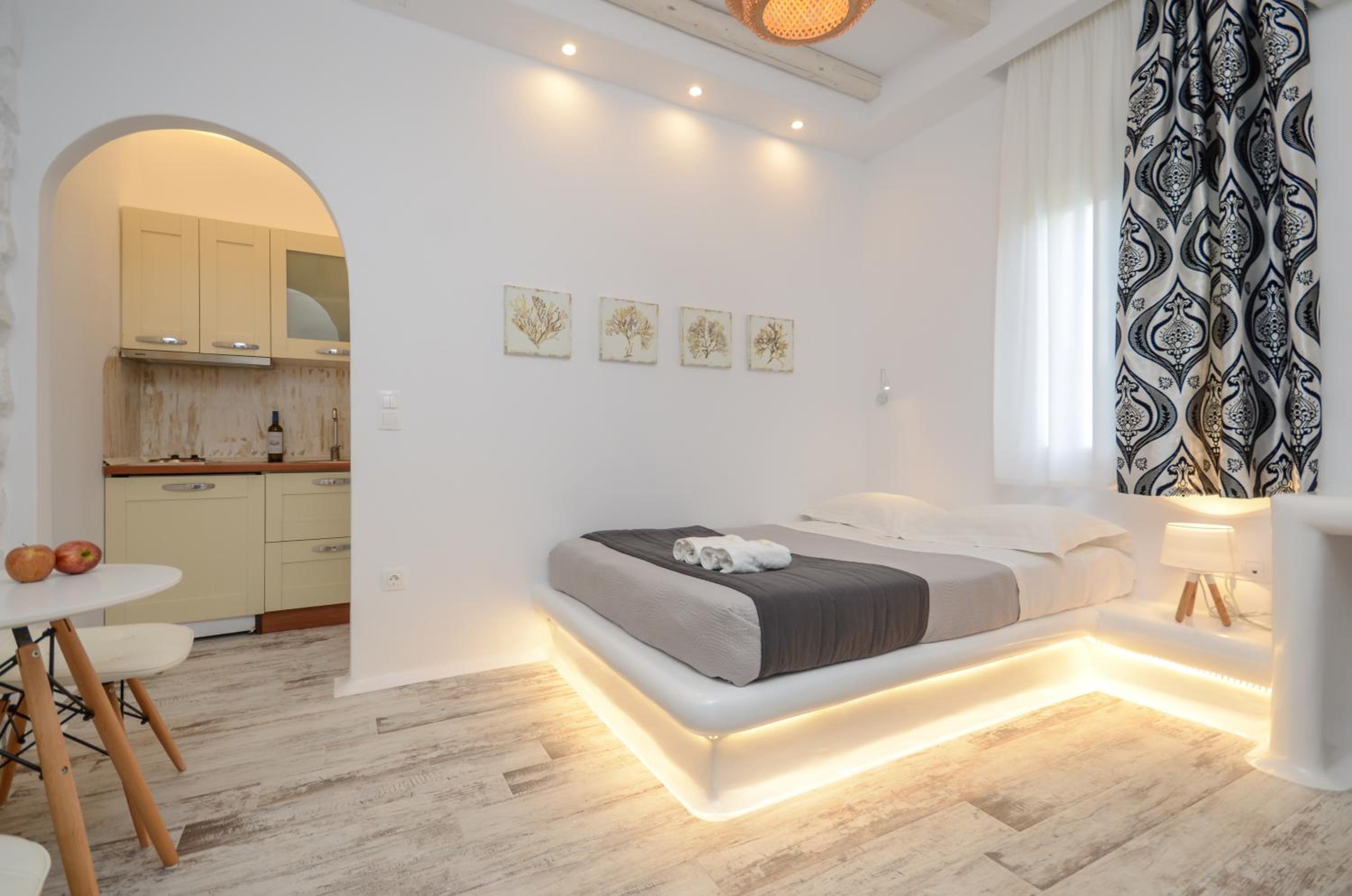 Luxury One-Bedroom Apartment