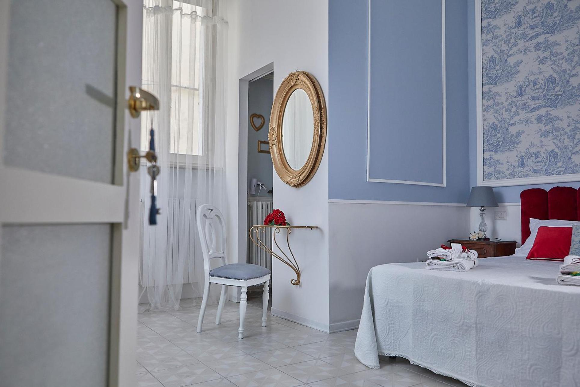 Triple Room with Private Bathroom - Photo 7
