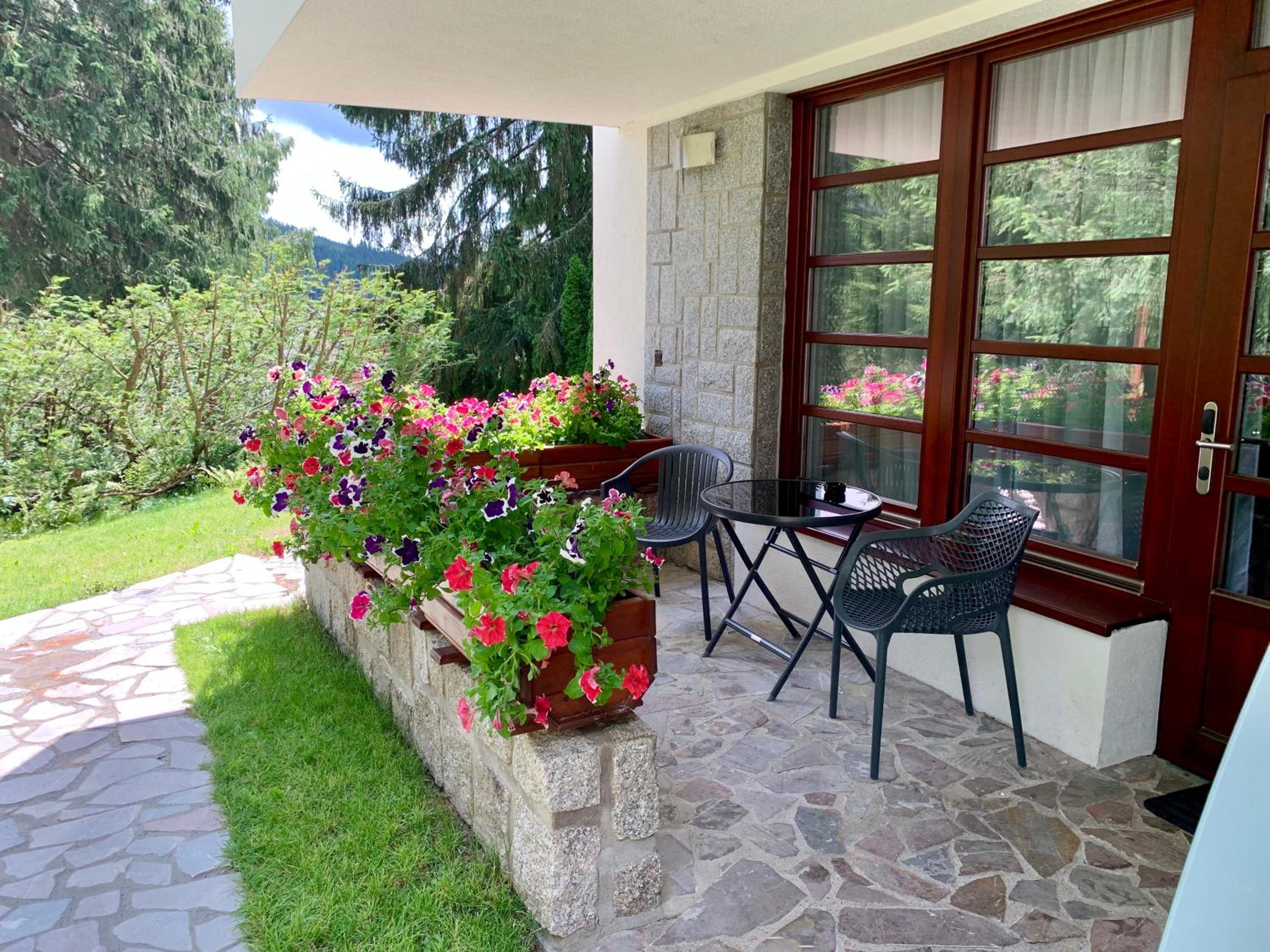 Deluxe Double Room with Balcony/Terrace and Unlimited Access to the Wellness and Pool photo 3