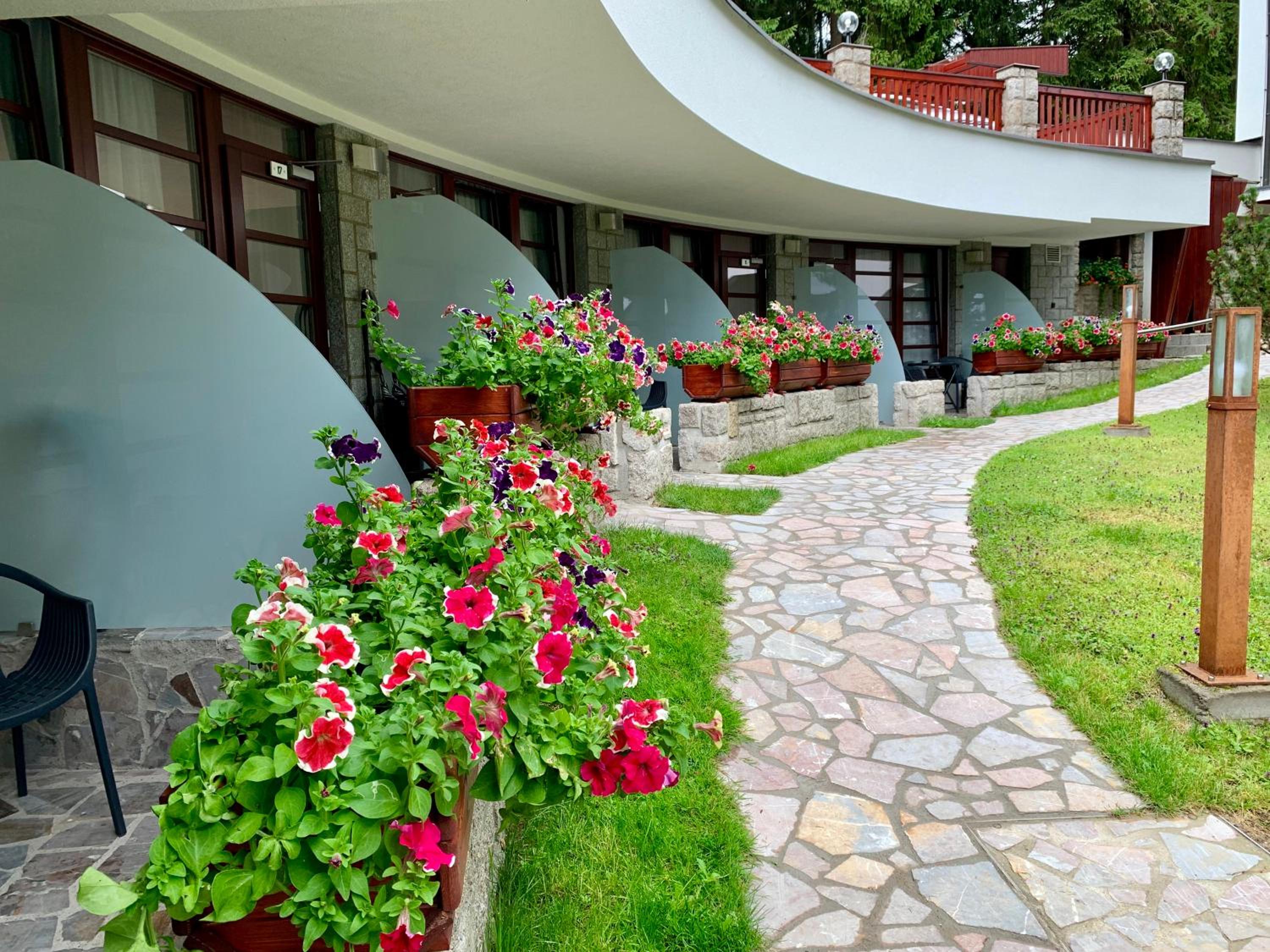 Deluxe Double Room with Balcony/Terrace and Unlimited Access to the Wellness and Pool photo 2