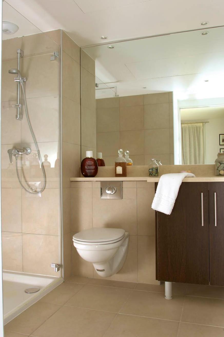 Superior One-Bedroom Apartment (3 Adults) - Photo 2