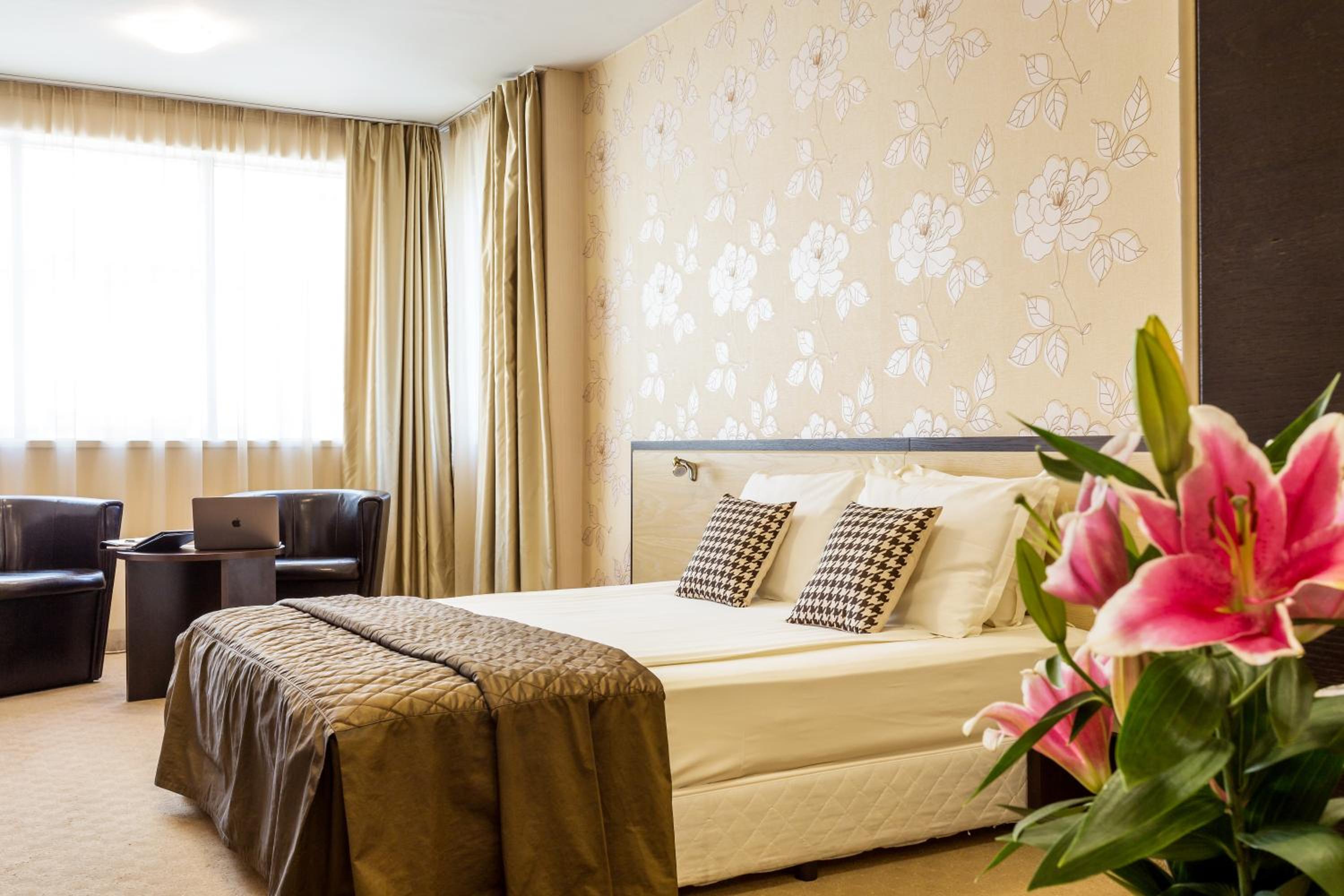 Superior Twin Room - Photo 11