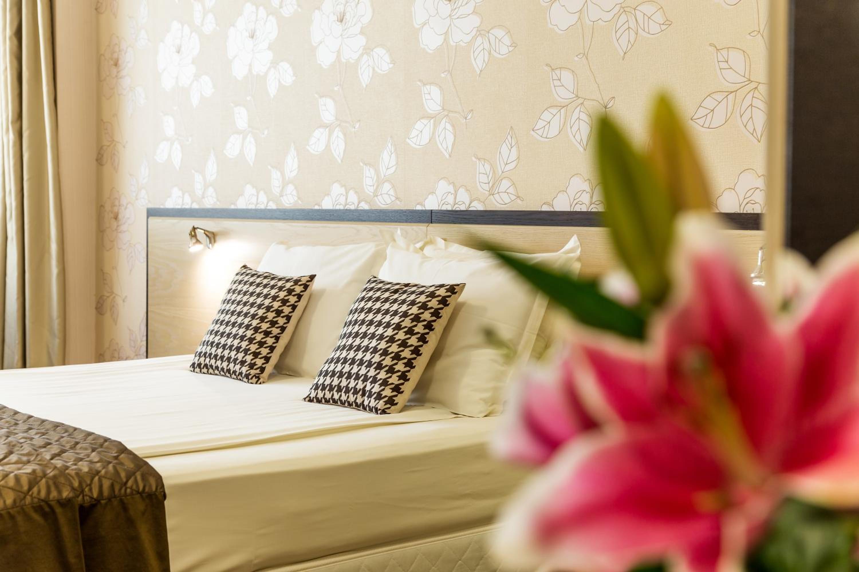 Deluxe Double Room - Photo 5