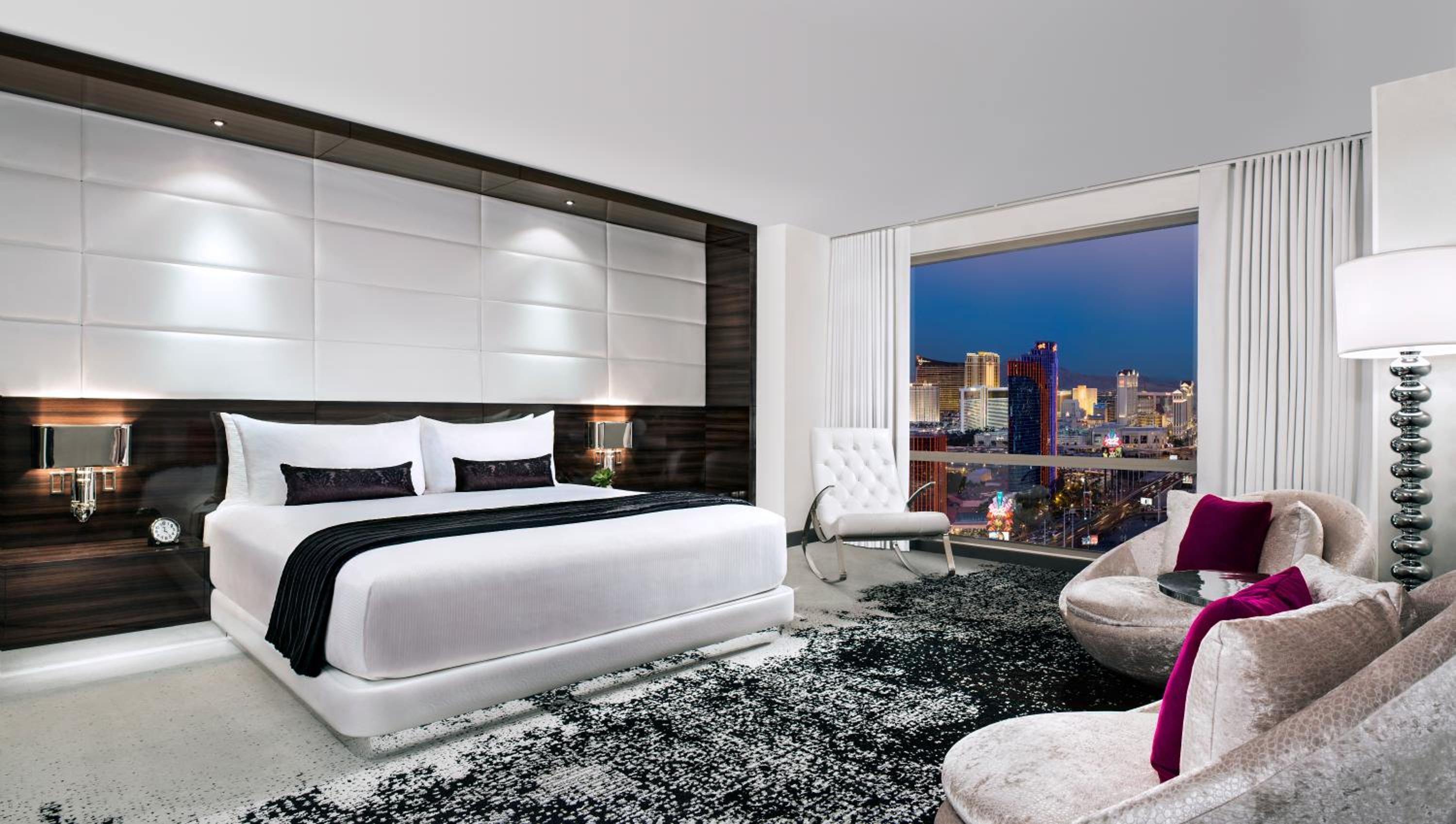 Ivory Suite - Photo 2