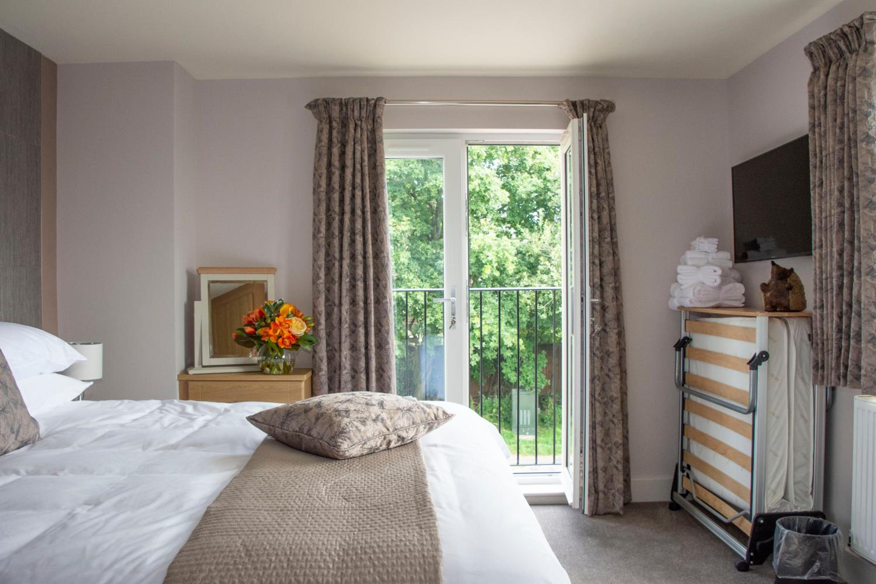 Double or Twin Room with Extra Bed - Photo 3