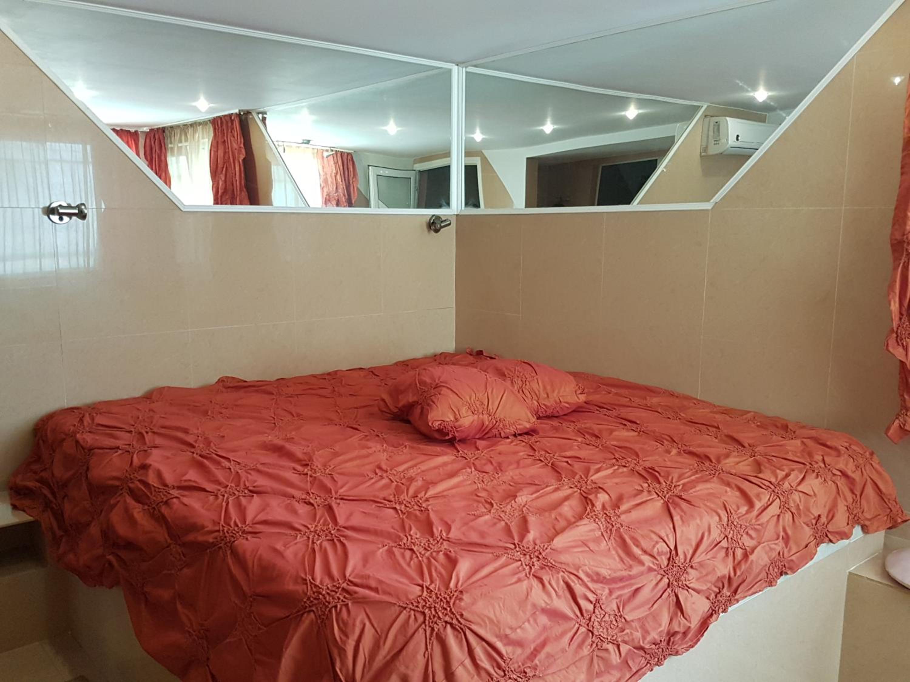 Double Room with Spa Bath - Photo 6