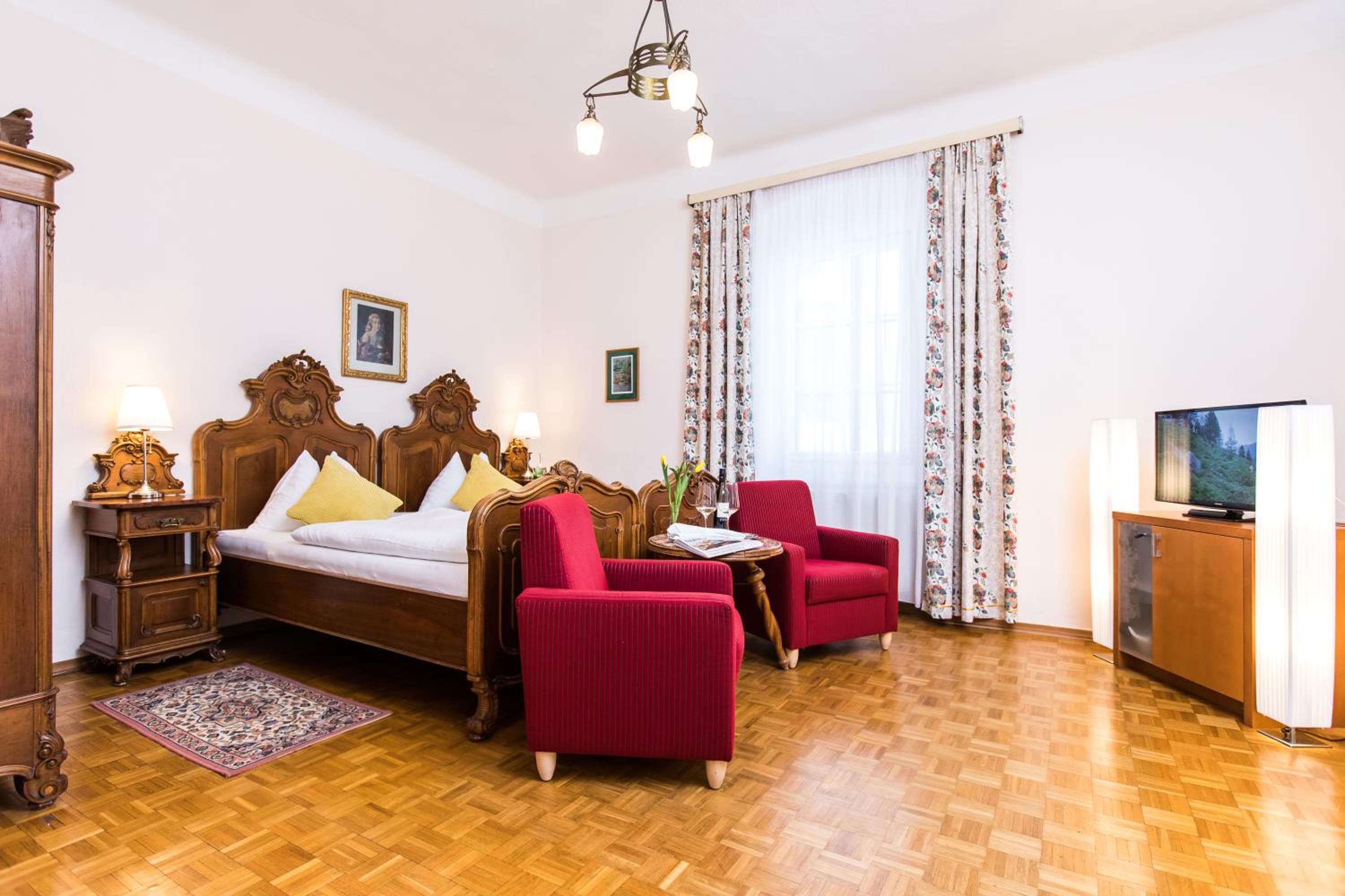Suite with Lake View