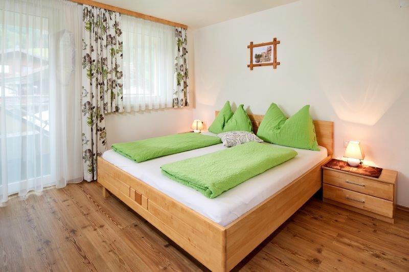 One-Bedroom Apartment with Balcony and Terrace - Photo 17