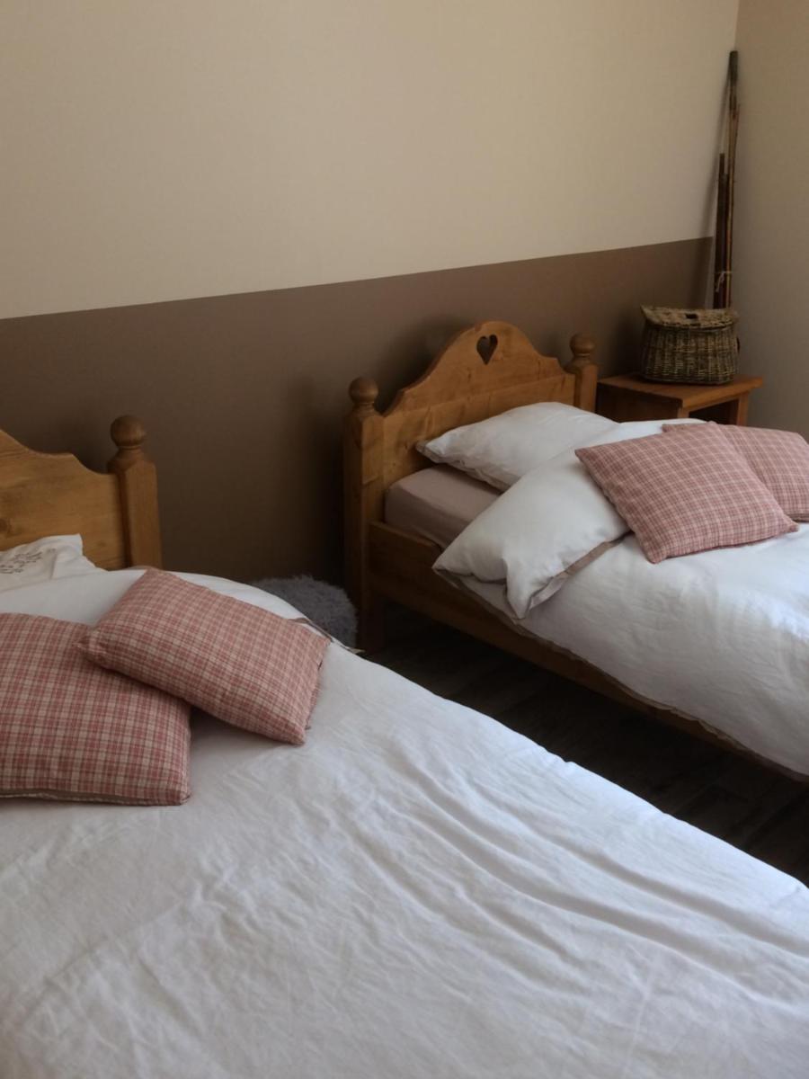 Double or Twin Room with Garden View - Photo 5