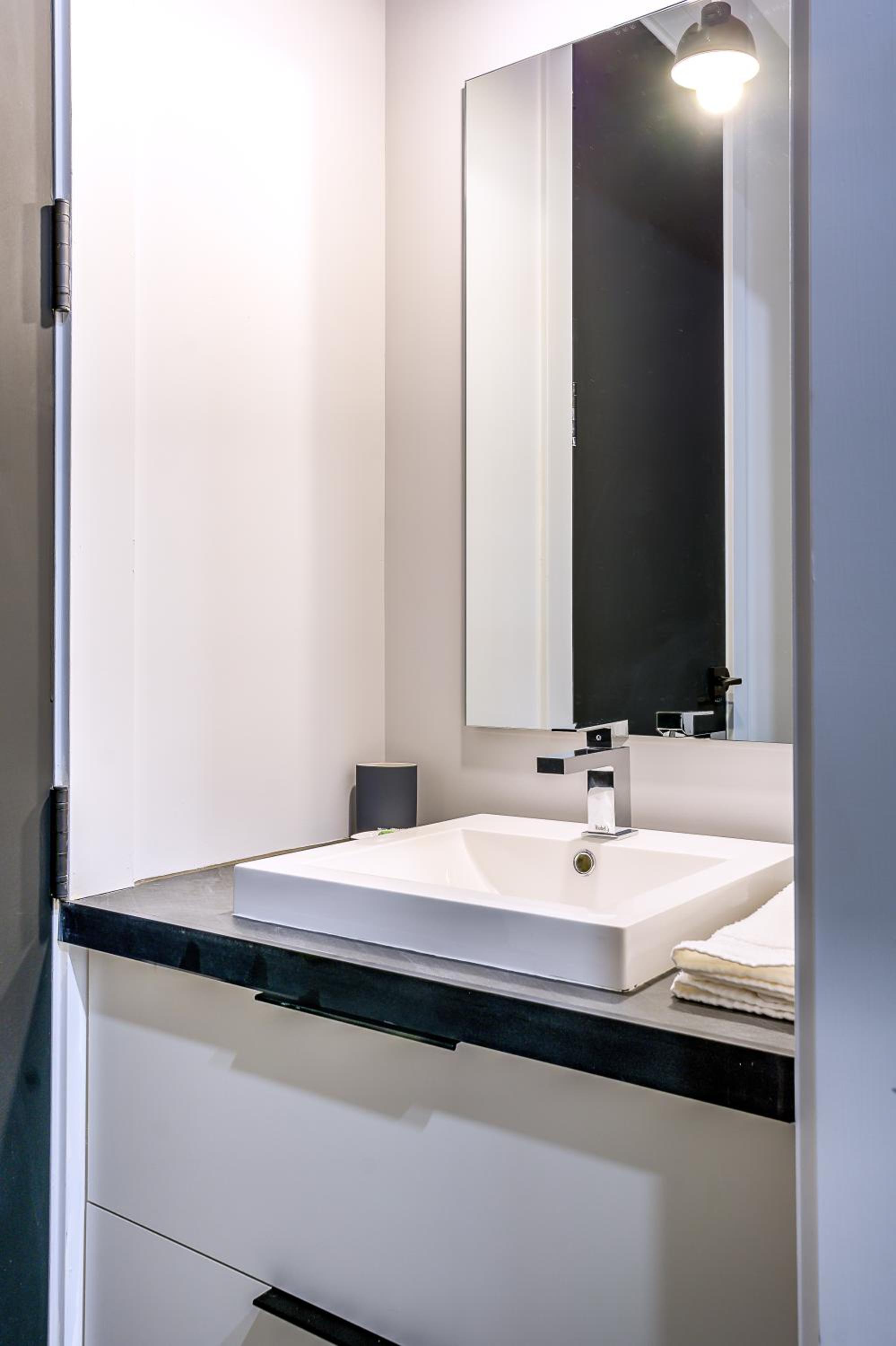 Two-Bedroom Apartment - SP105 thumbnail 5