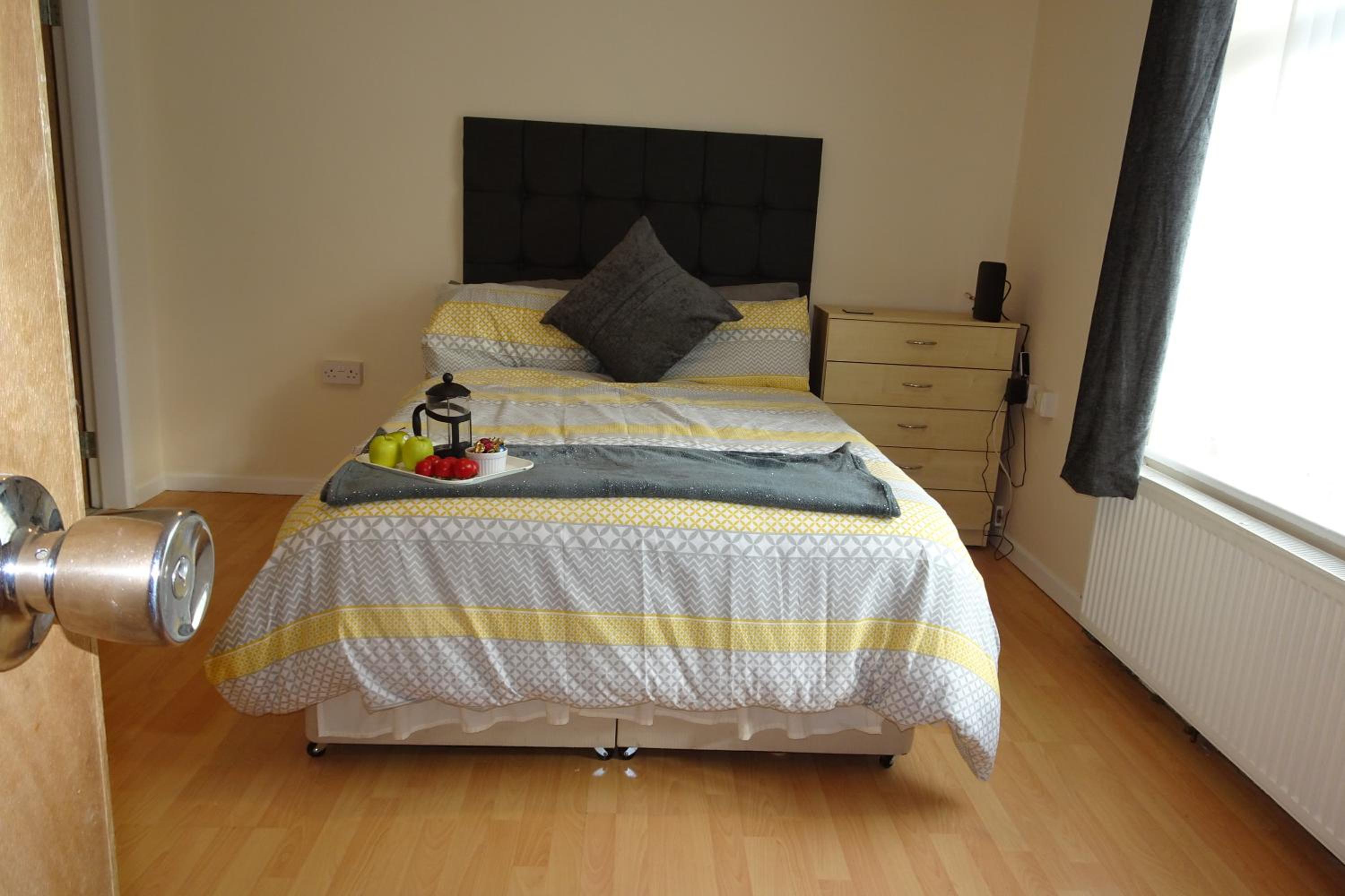 Apartment with Garden View photo 2