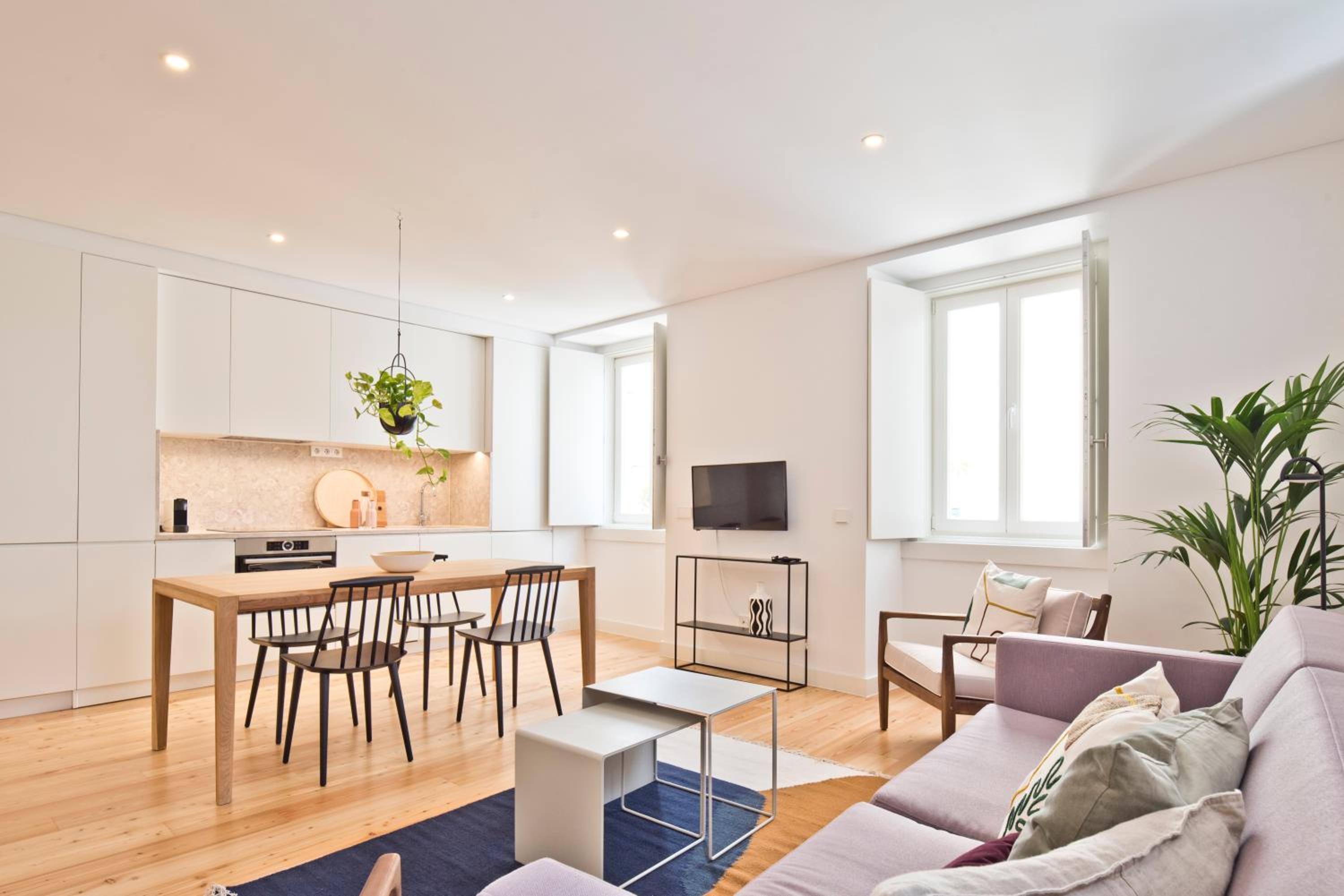 One-Bedroom Apartment - Photo 14
