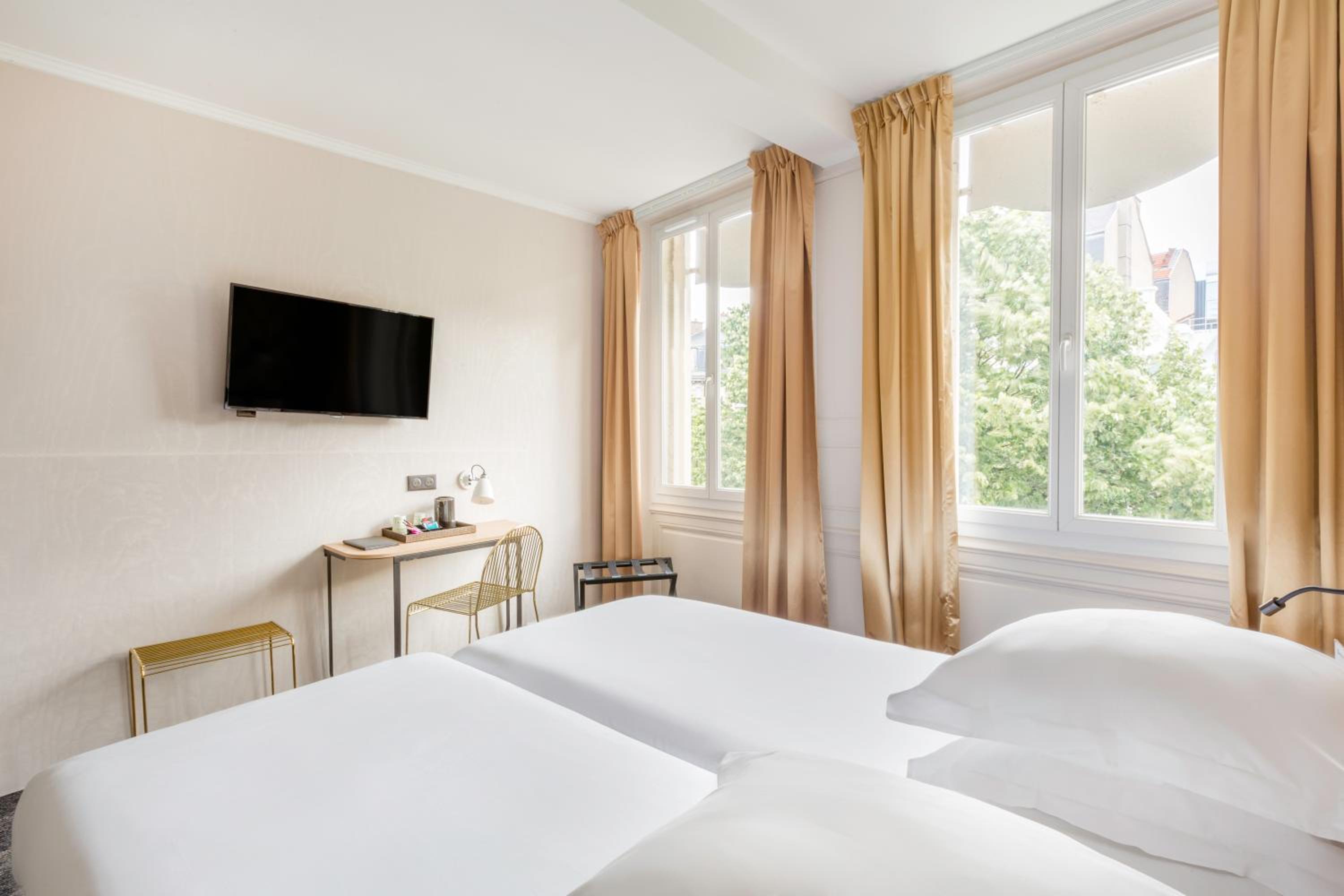 Superior Twin Room - Photo 1