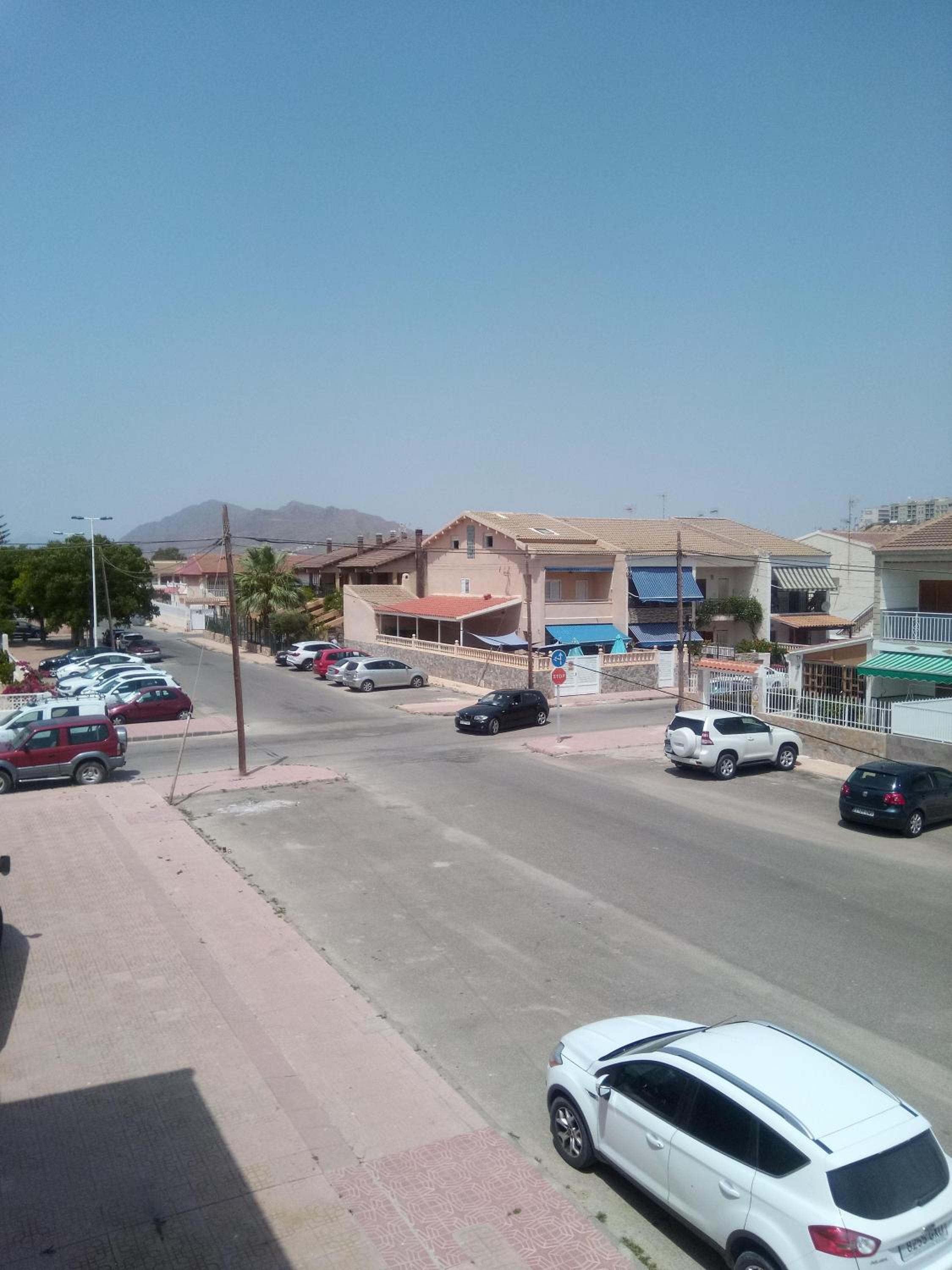 Apartment photo 2