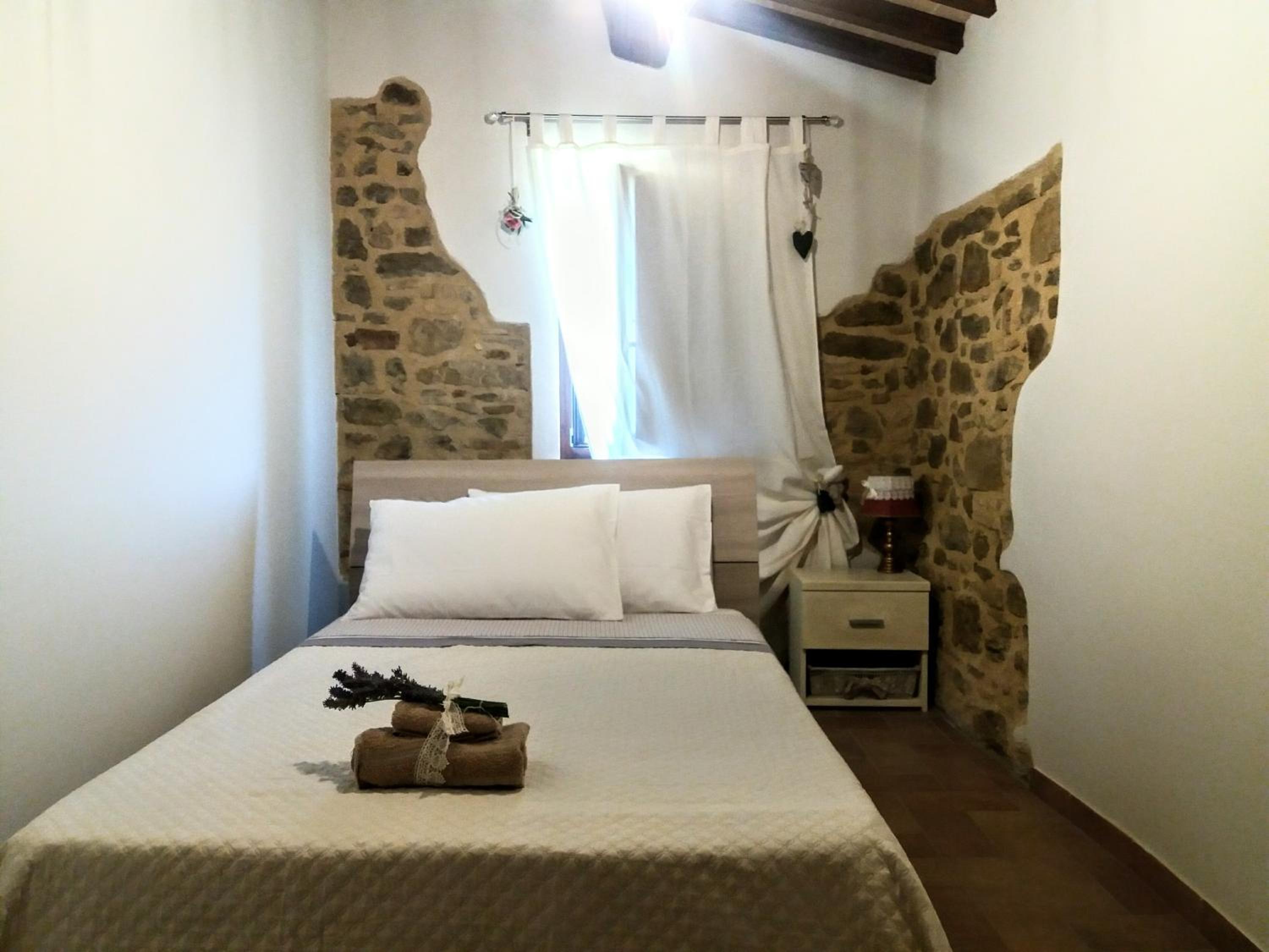 Two-Bedroom Apartment - Photo 10