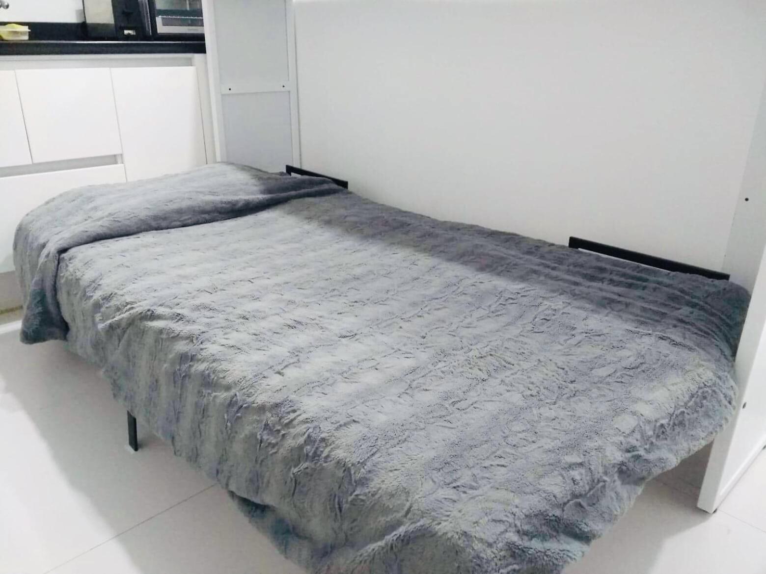 Studio - Split Level - Photo 1