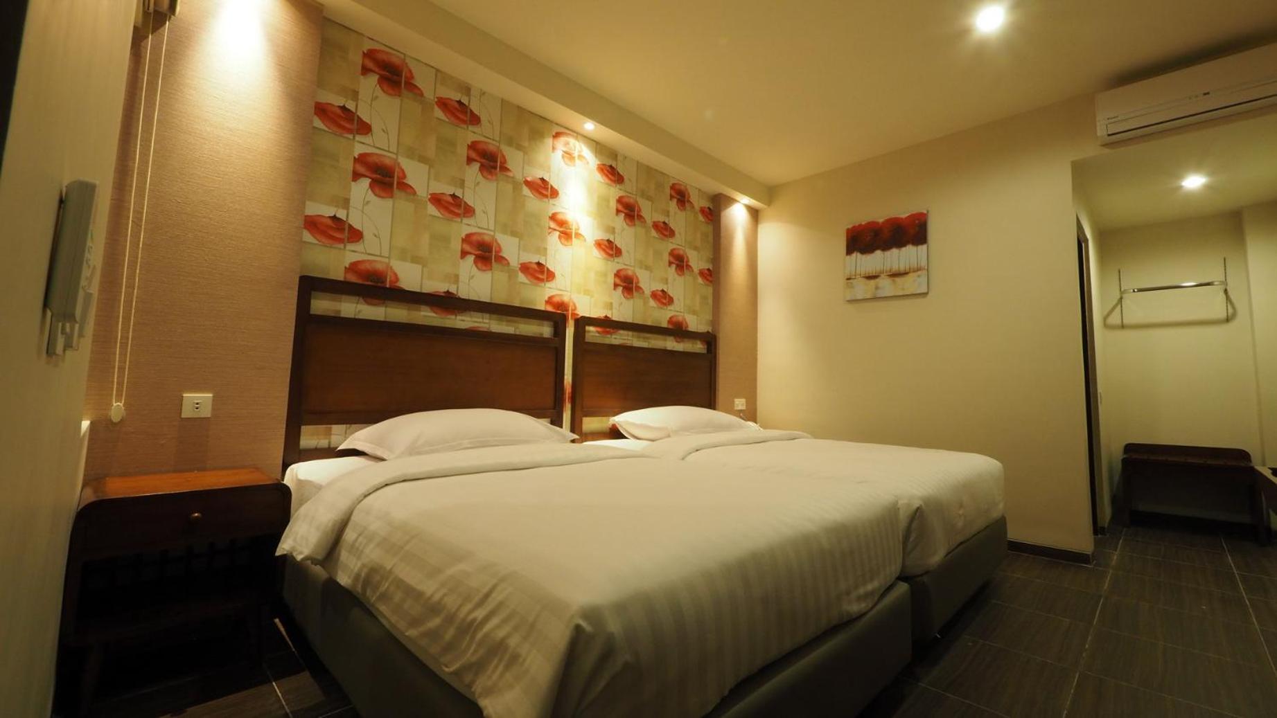 Standard Twin Room photo 3
