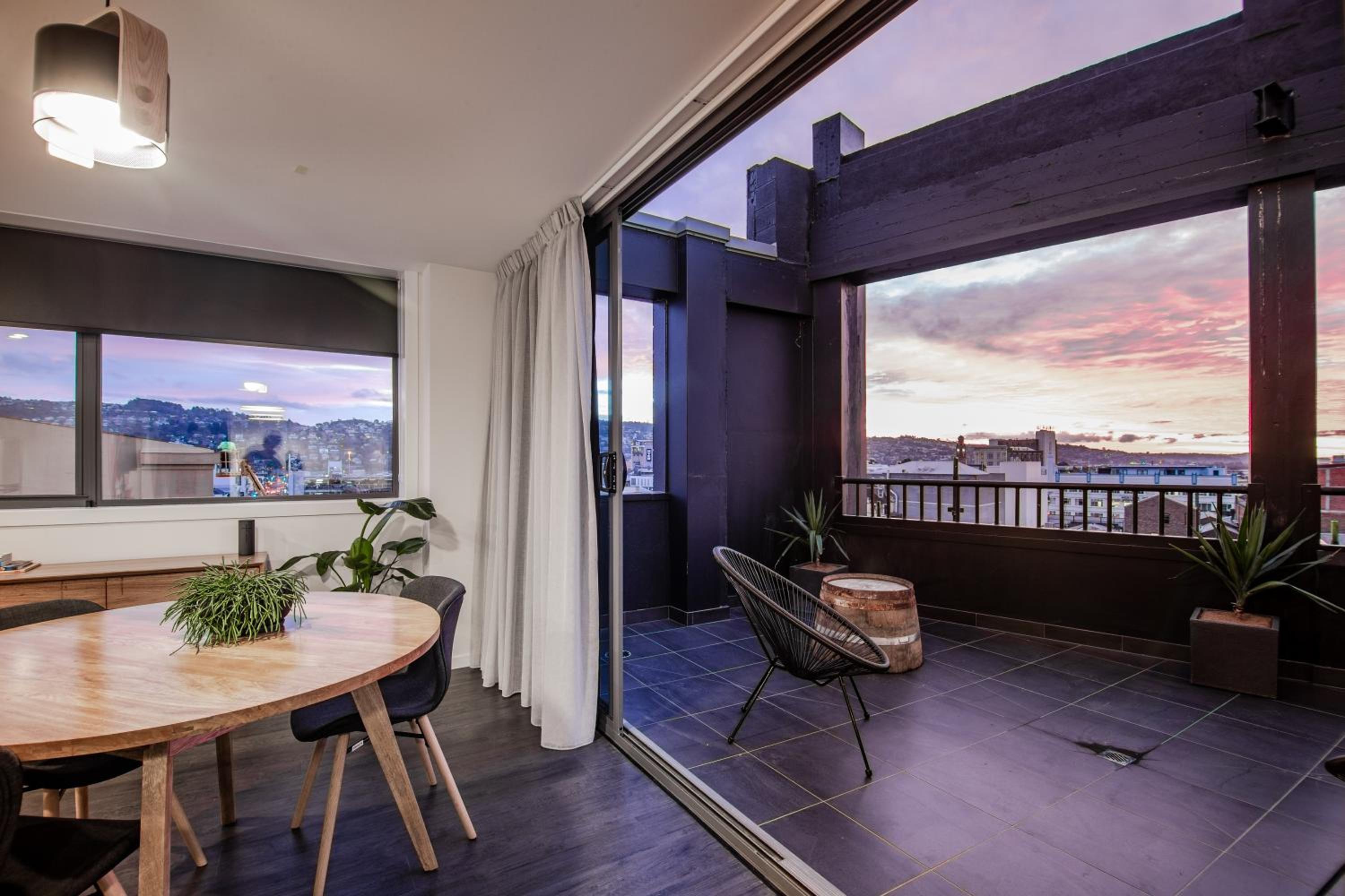 One-Bedroom Apartment - Photo 14