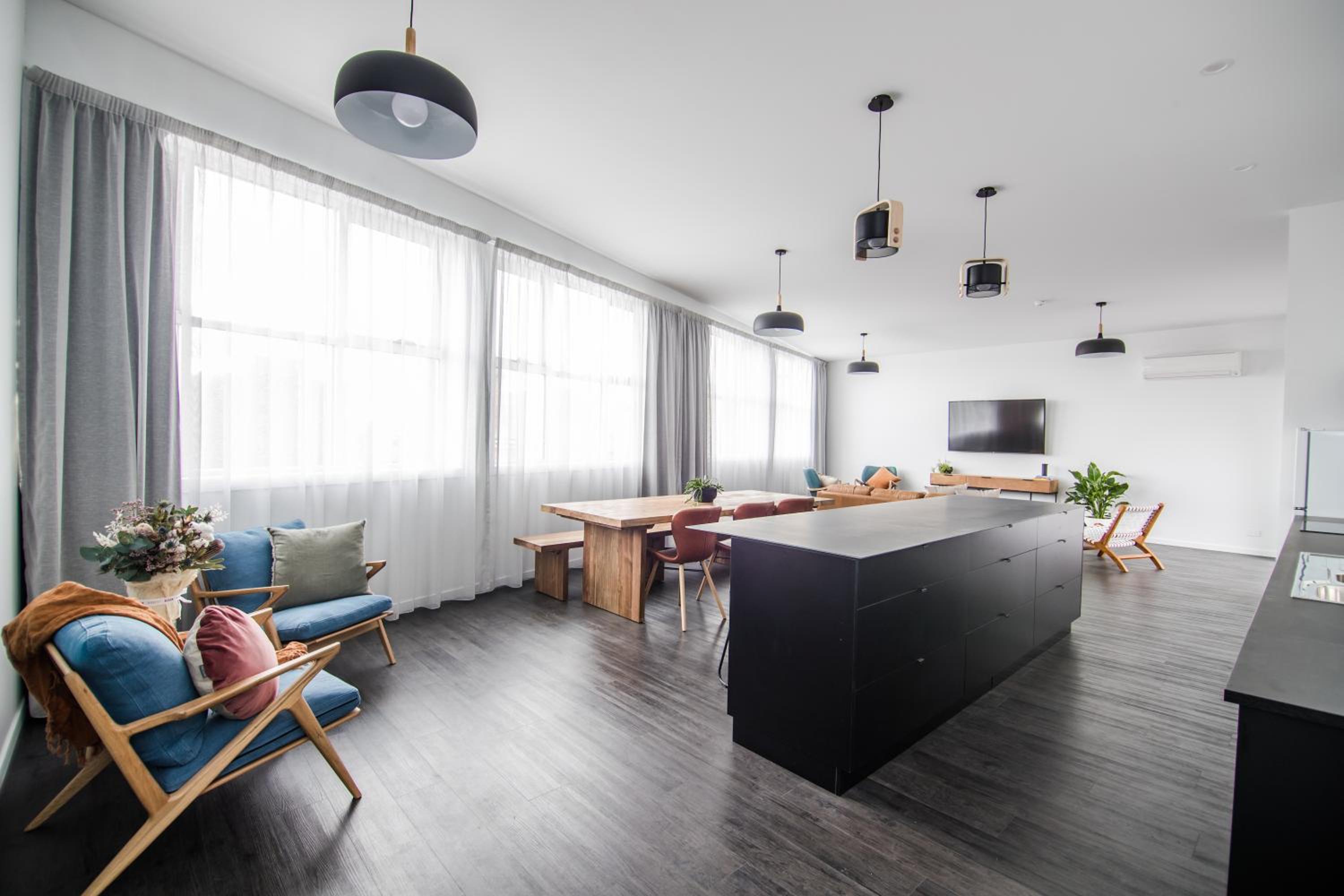 Three-Bedroom Apartment - Photo 11