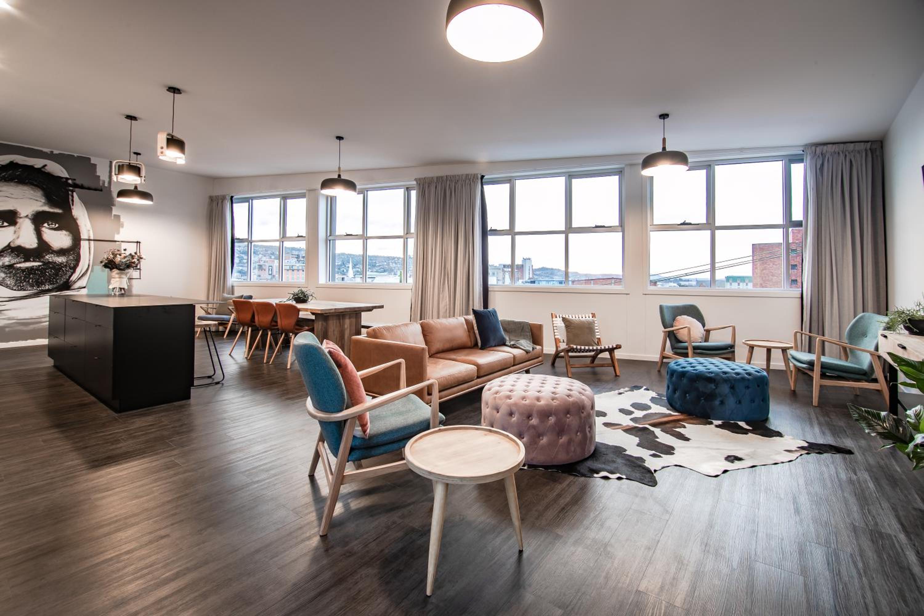 Three-Bedroom Apartment - Photo 6