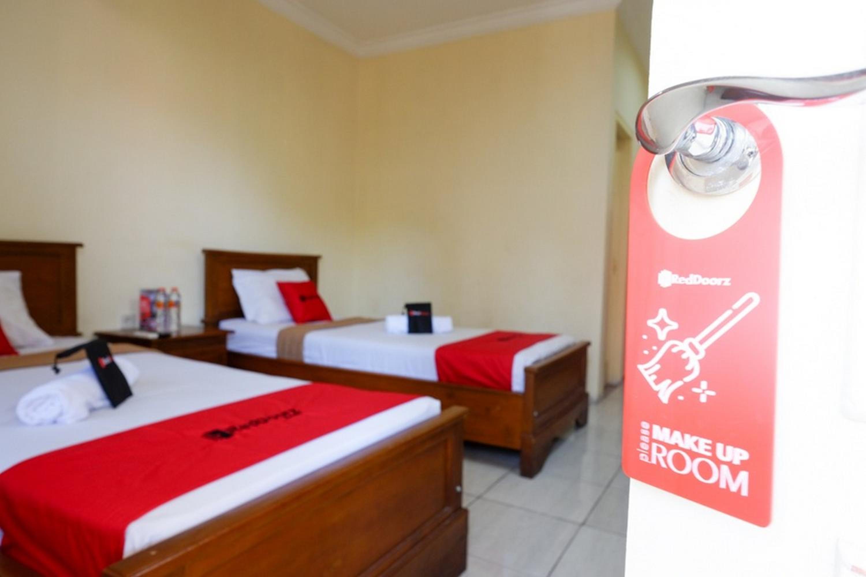 Twin Room - Photo 2