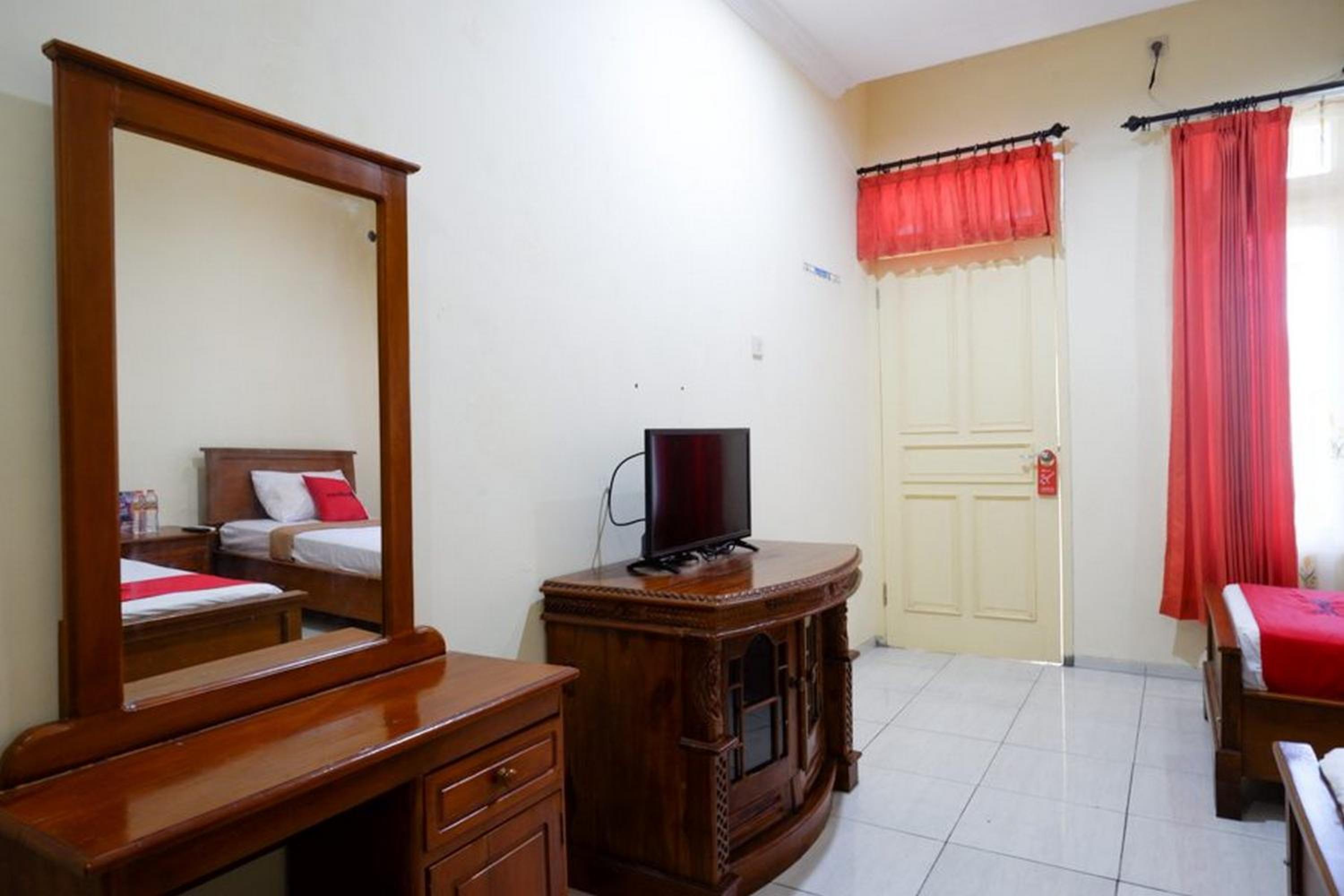 Twin Room - Photo 6
