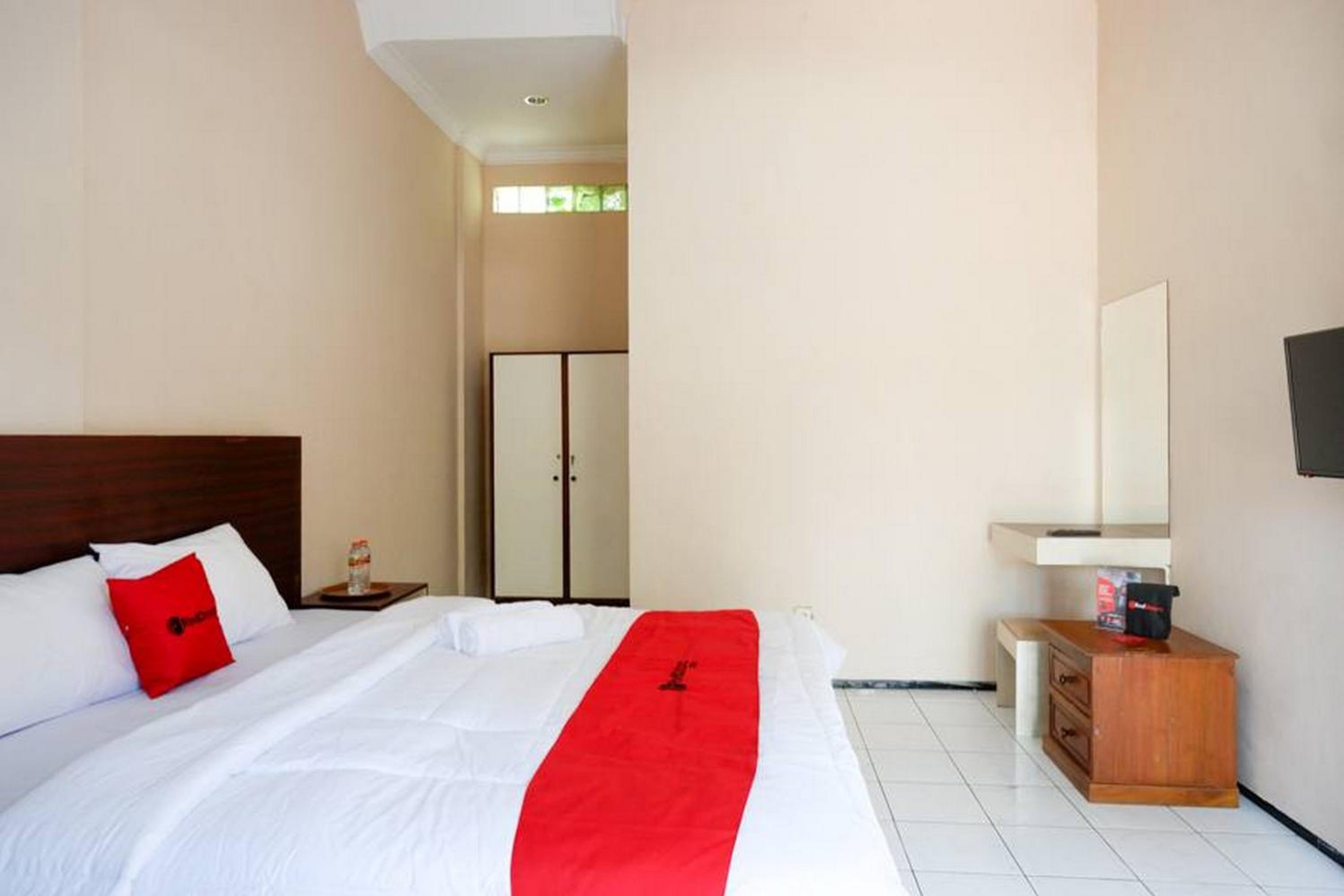 Double Room - Photo 5