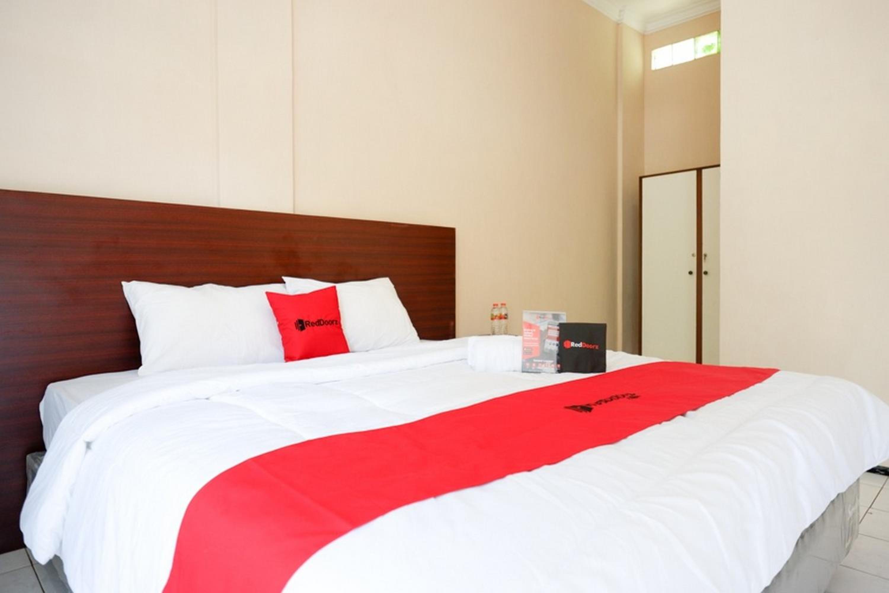 Double Room - Photo 8