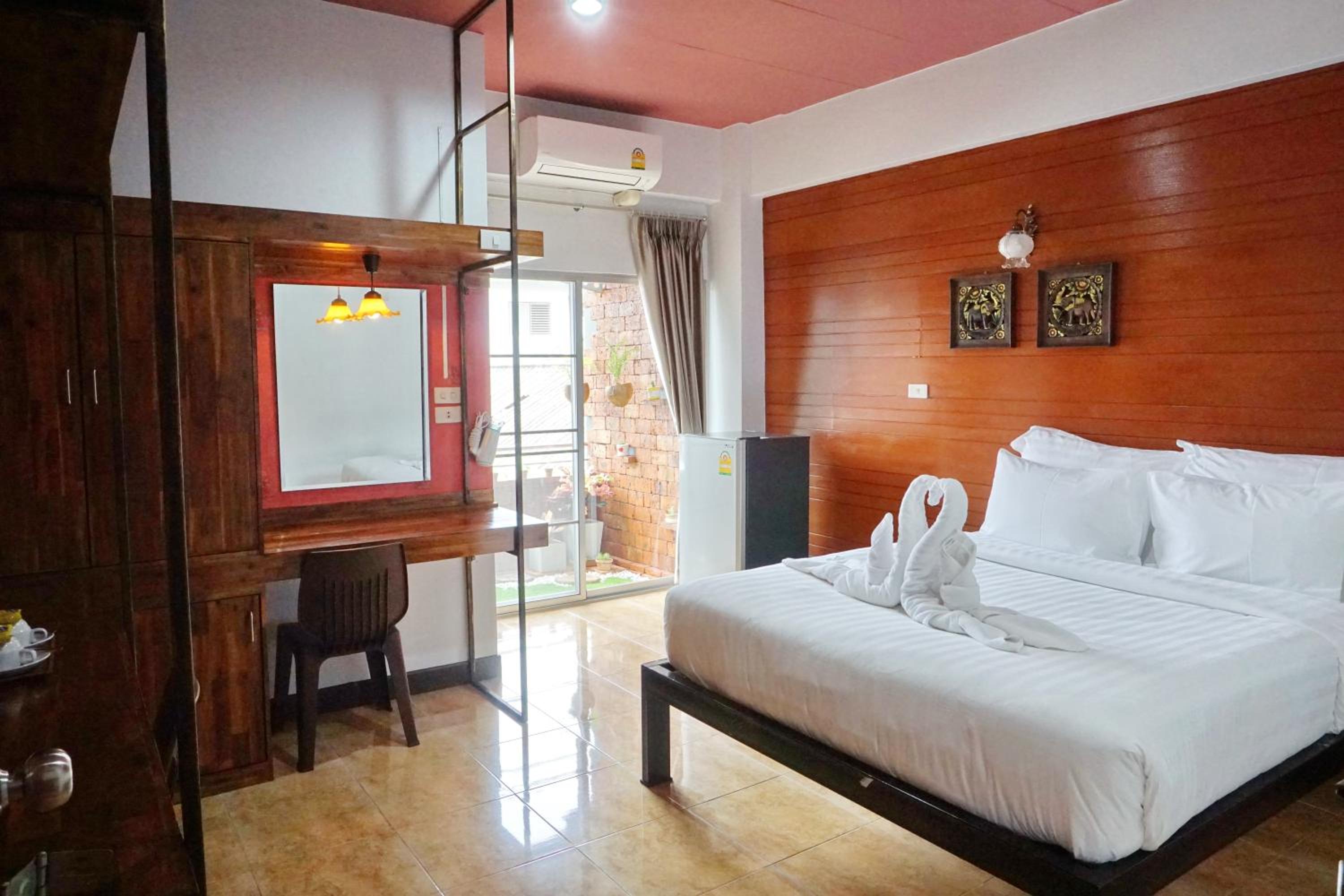 Standard Queen Room - Photo 1