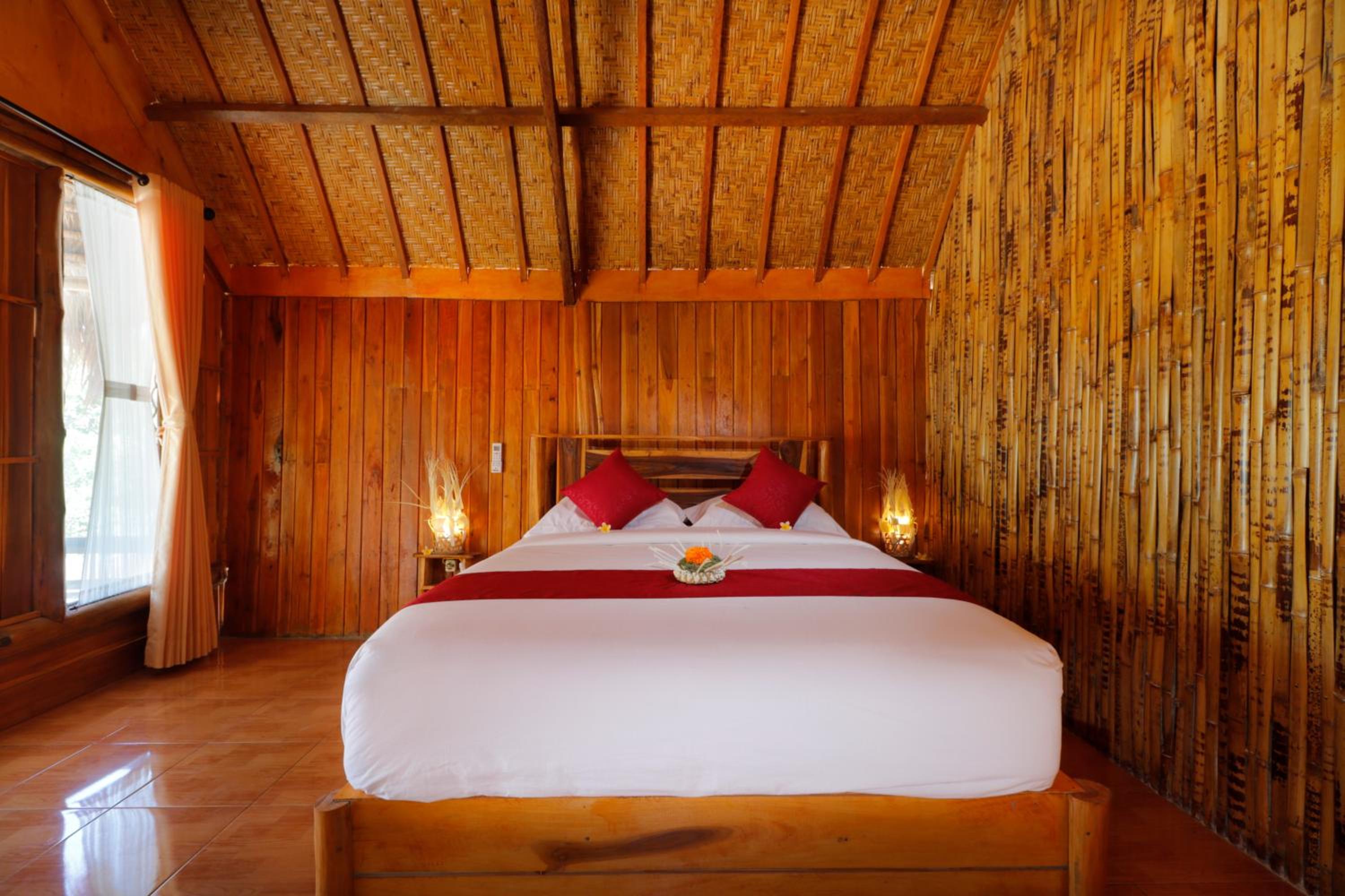 Deluxe Double or Twin Room - Photo 13