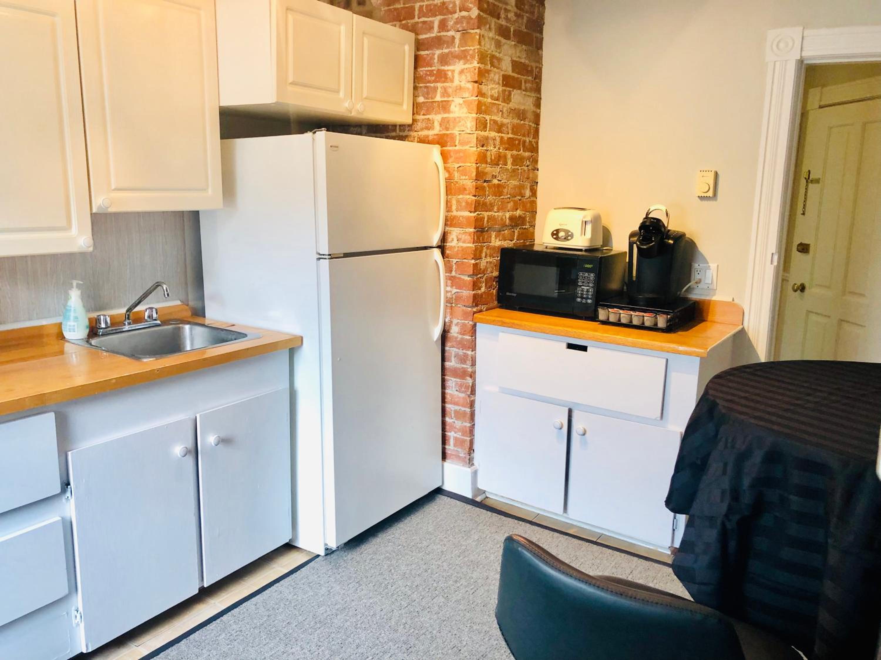 Two-Bedroom Apartment - Photo 13