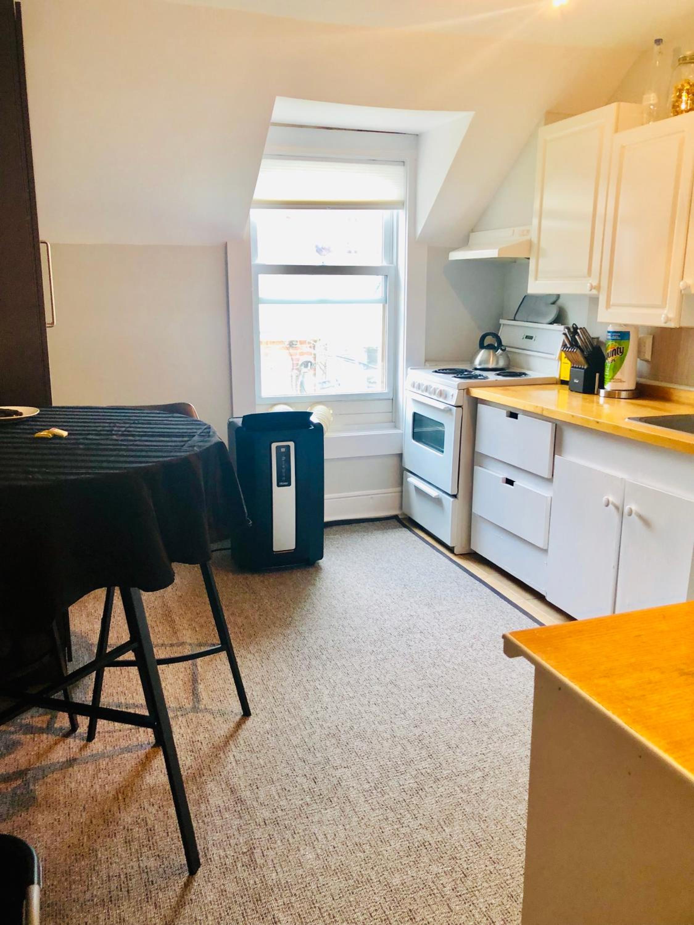 Two-Bedroom Apartment - Photo 11