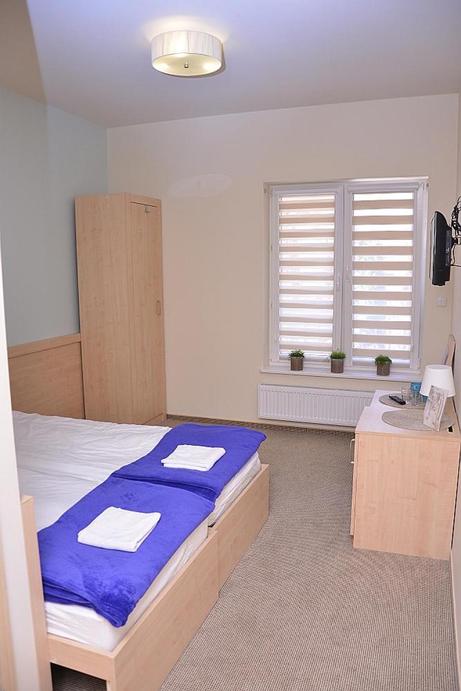 Deluxe Double Room (2 Adults + 1 Child) - Photo 5