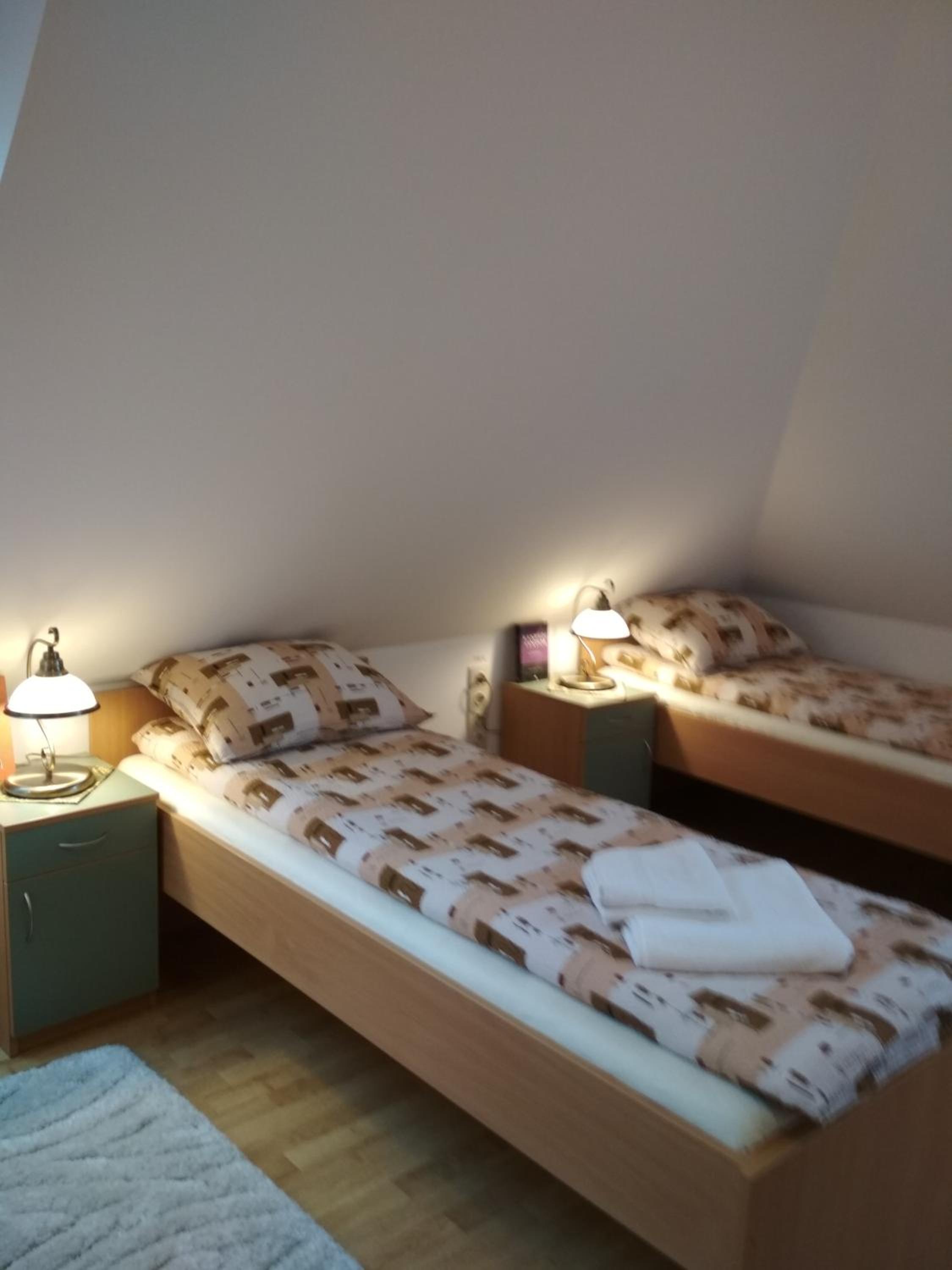Standard Twin Room photo 3
