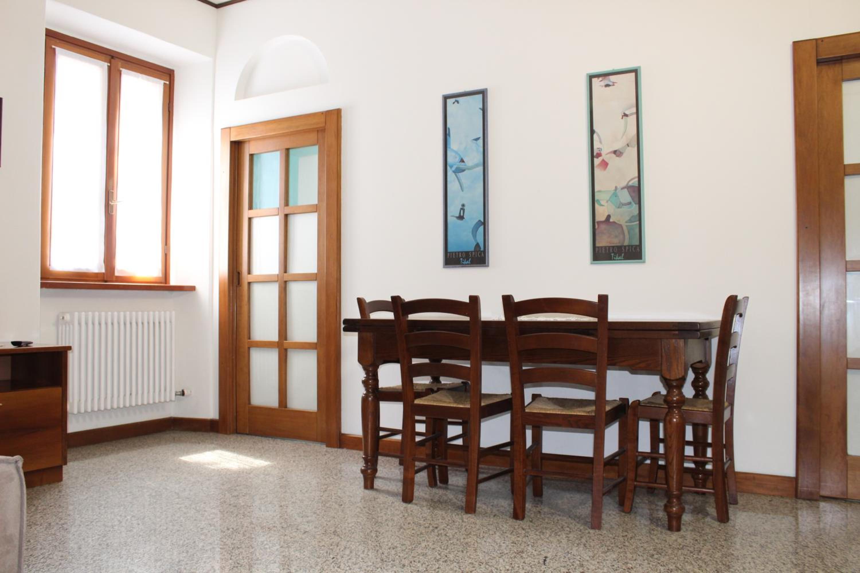 Two-Bedroom Apartment - Photo 2