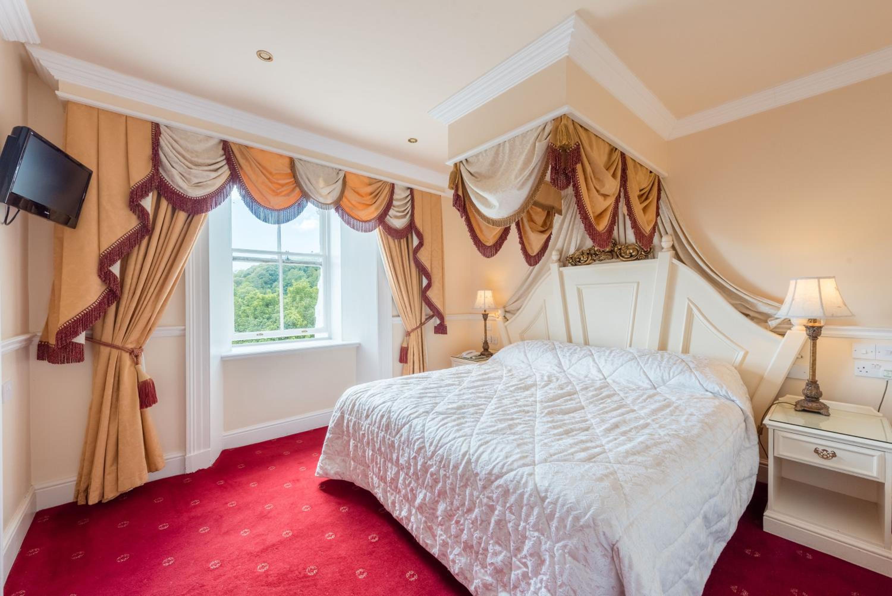 Front facing Double or Twin Room  - Photo 5