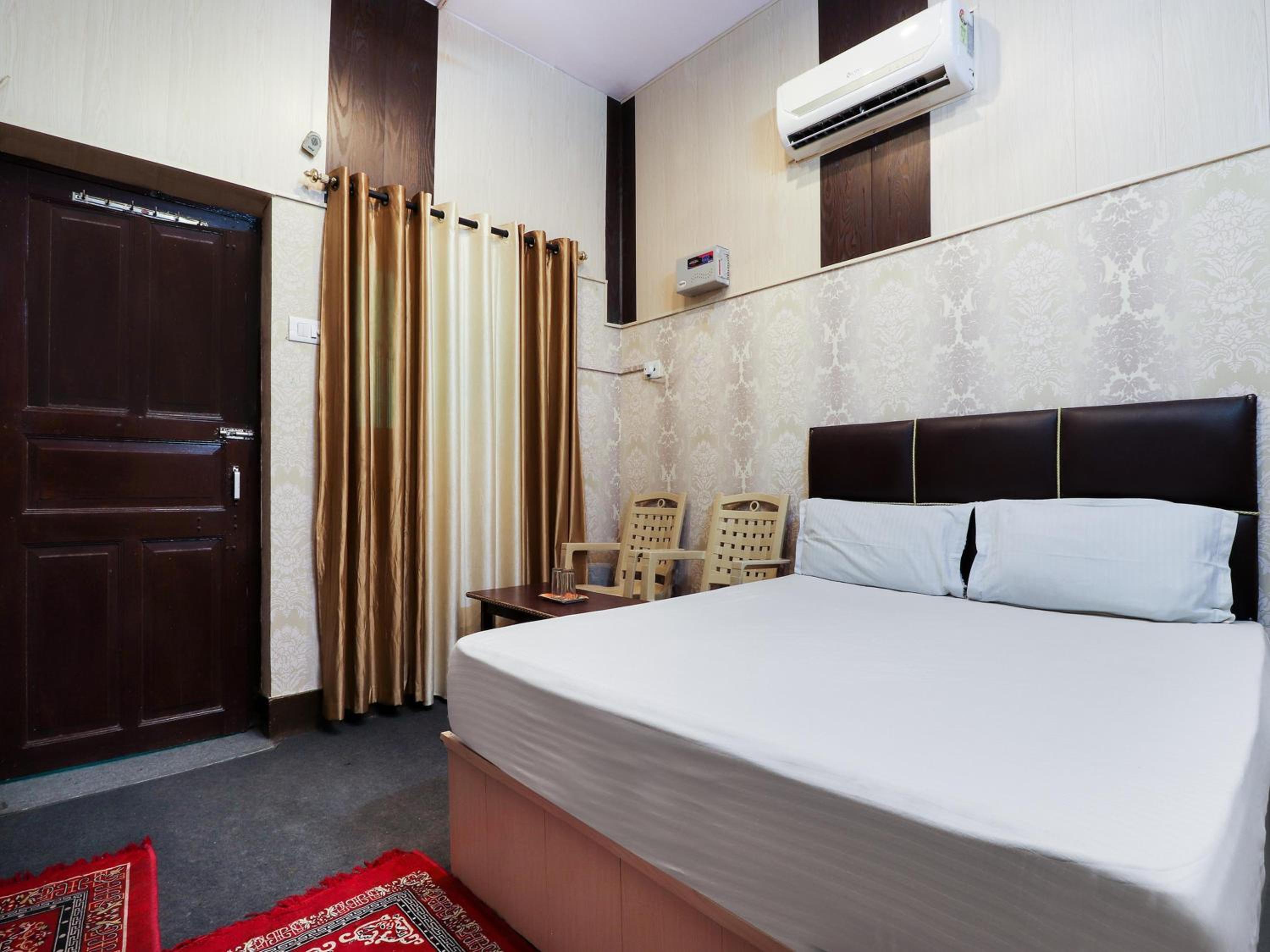 Deluxe Double Room photo 2